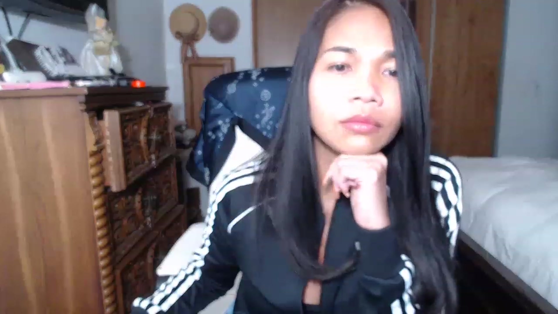 Gallery image thumbnail from Littlekai2023's myfreecams stream on, 11/26/2022, 03:14 image 3 of 20