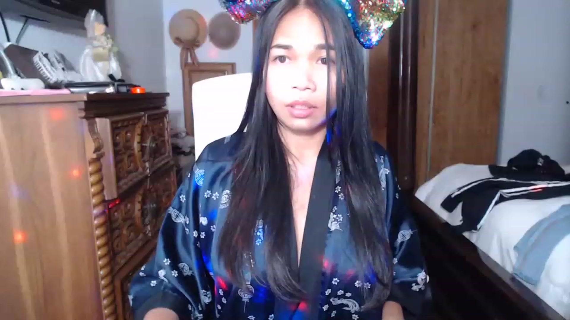 Gallery image thumbnail from Littlekai2023's myfreecams stream on, 11/26/2022, 05:07 image 5 of 20