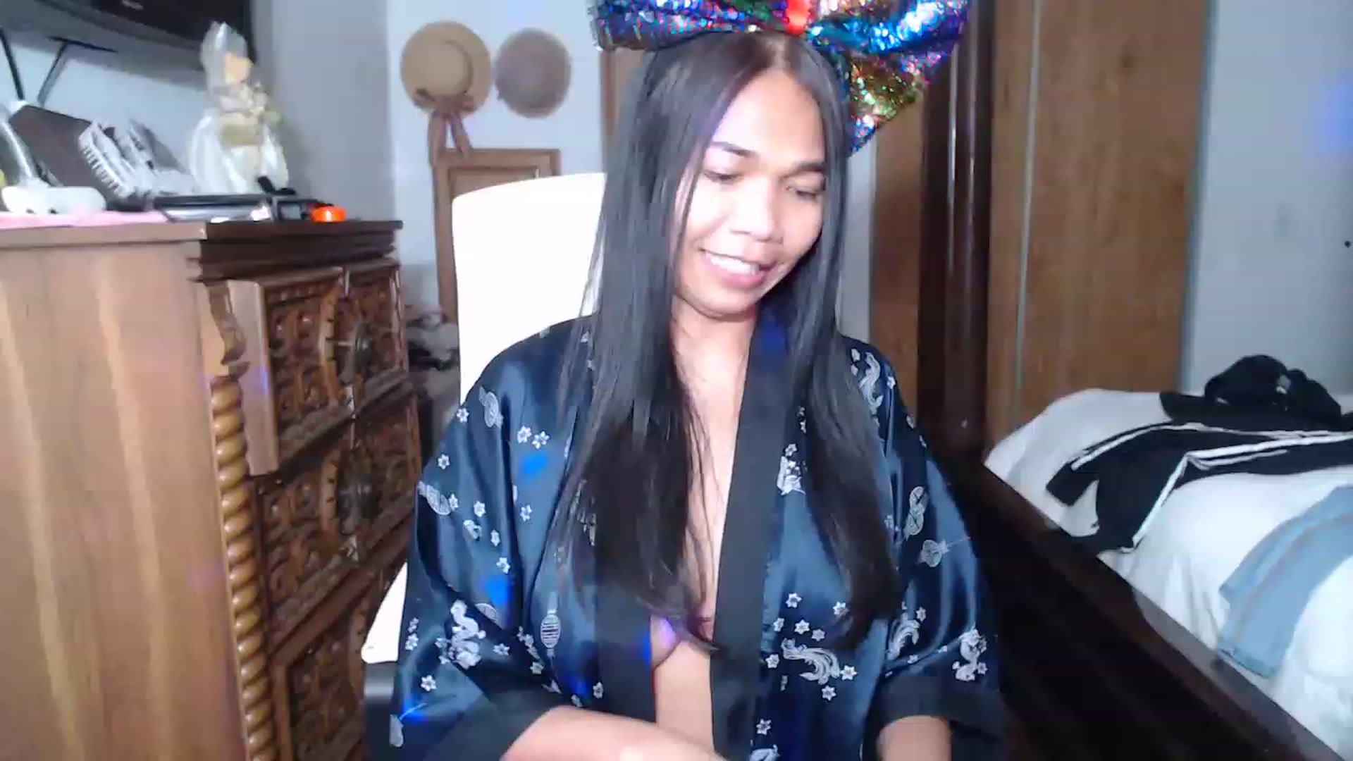 Gallery image thumbnail from Littlekai2023's myfreecams stream on, 11/26/2022, 05:07 image 1 of 20