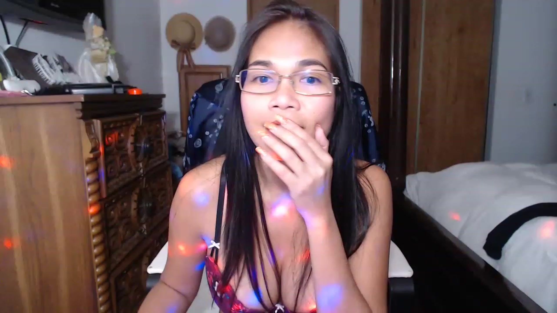 Gallery image thumbnail from Littlekai2023's myfreecams stream on, 11/26/2022, 22:48 image 9 of 20