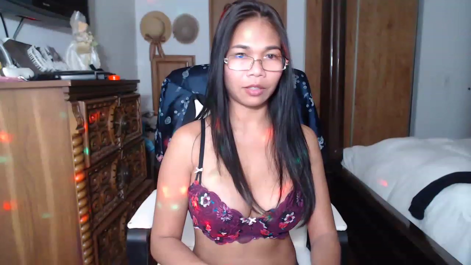 Gallery image thumbnail from Littlekai2023's myfreecams stream on, 11/26/2022, 22:48 image 3 of 20