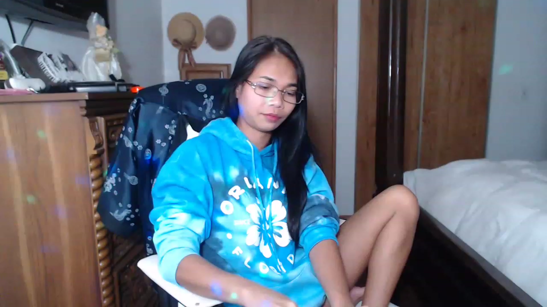 Gallery image thumbnail from Littlekai2023's myfreecams stream on, 11/27/2022, 06:06 image 3 of 20