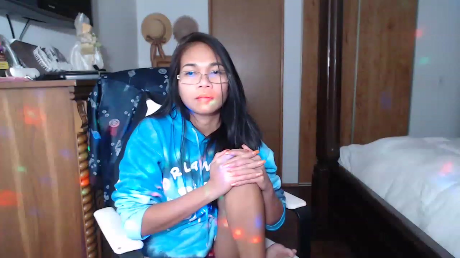 Gallery image thumbnail from Littlekai2023's myfreecams stream on, 11/27/2022, 06:06 image 15 of 20