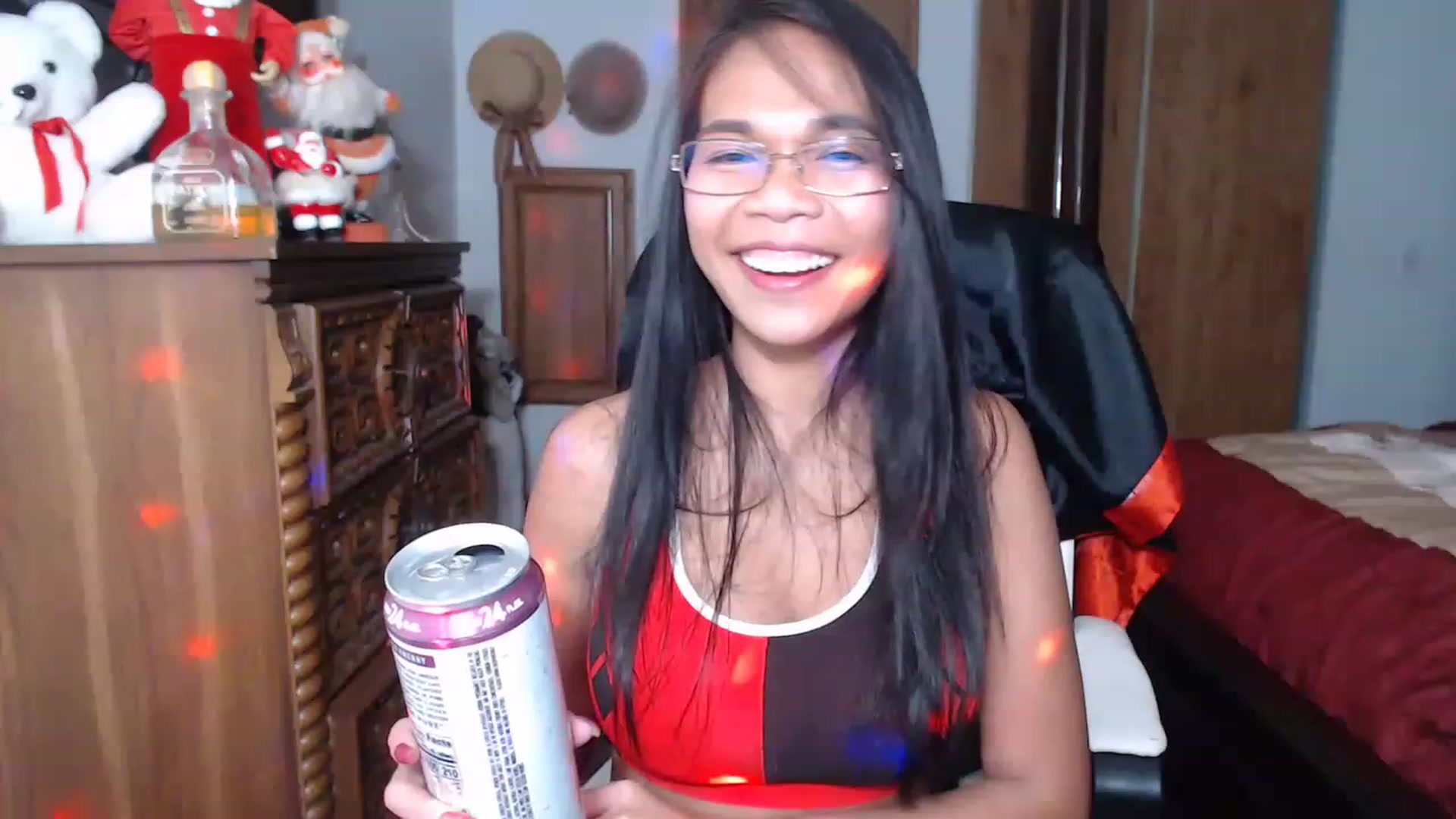 Gallery image thumbnail from Littlekai2023's myfreecams stream on, 12/15/2022, 03:30 image 19 of 20