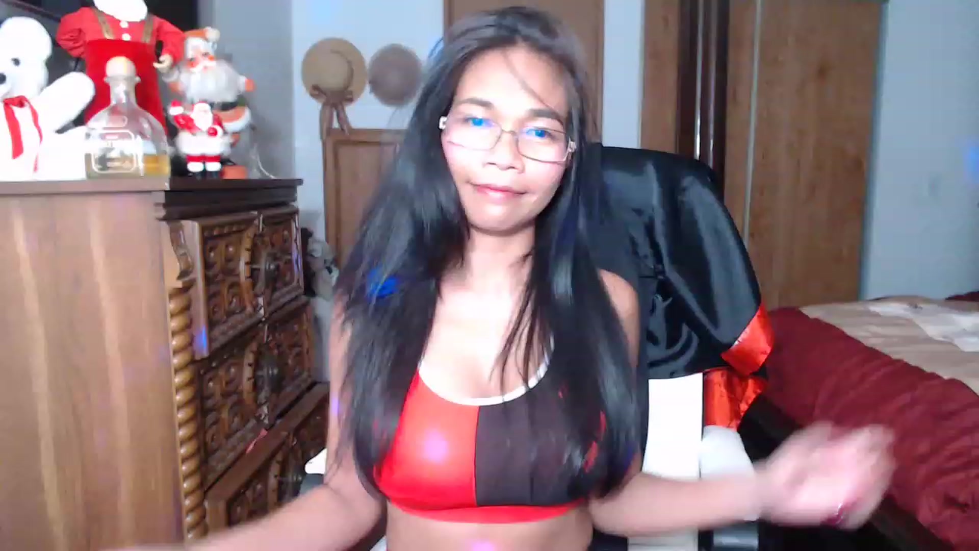 Gallery image thumbnail from Littlekai2023's myfreecams stream on, 12/15/2022, 03:30 image 6 of 20