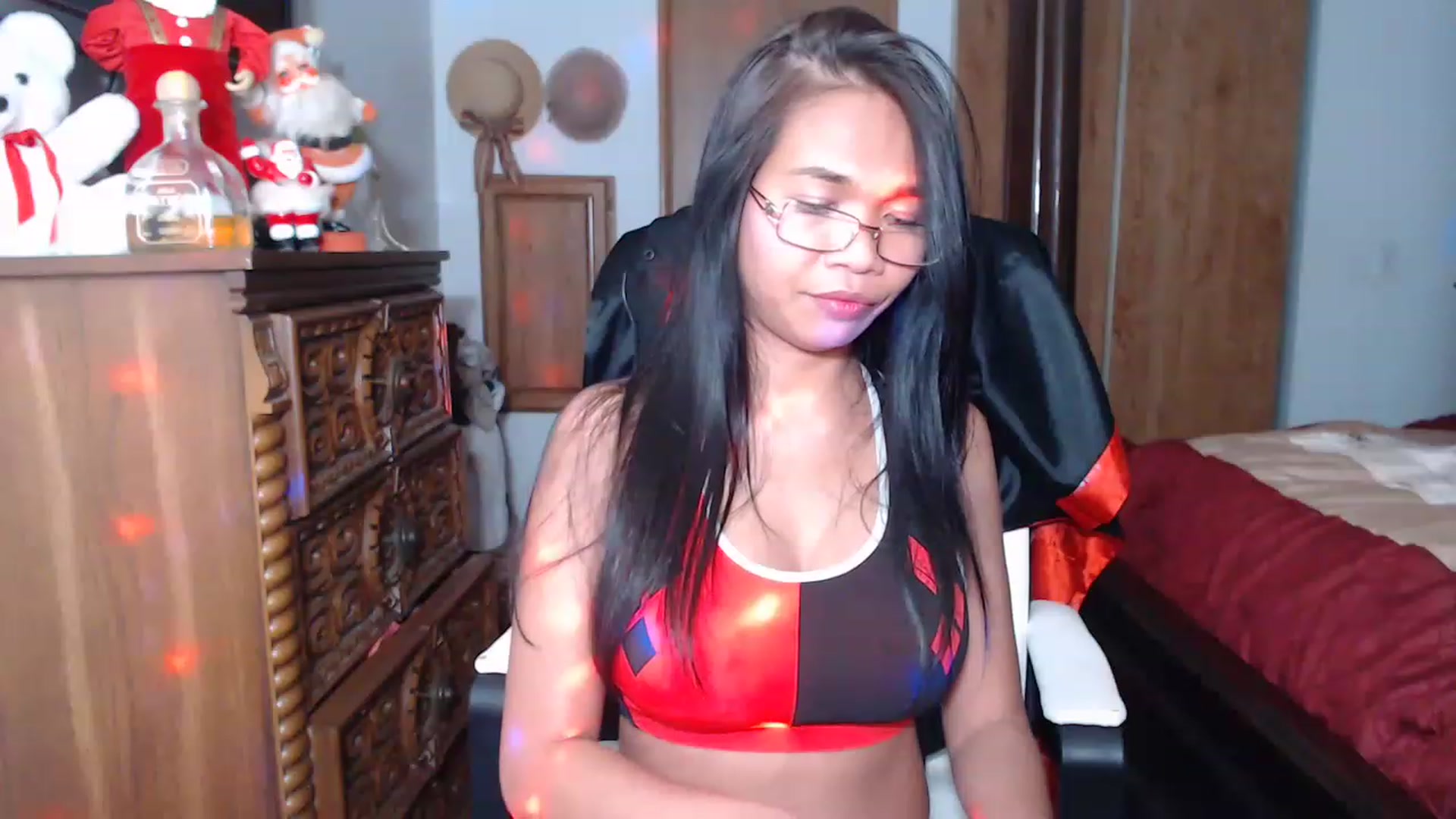 Gallery image thumbnail from Littlekai2023's myfreecams stream on, 12/15/2022, 03:30 image 12 of 20