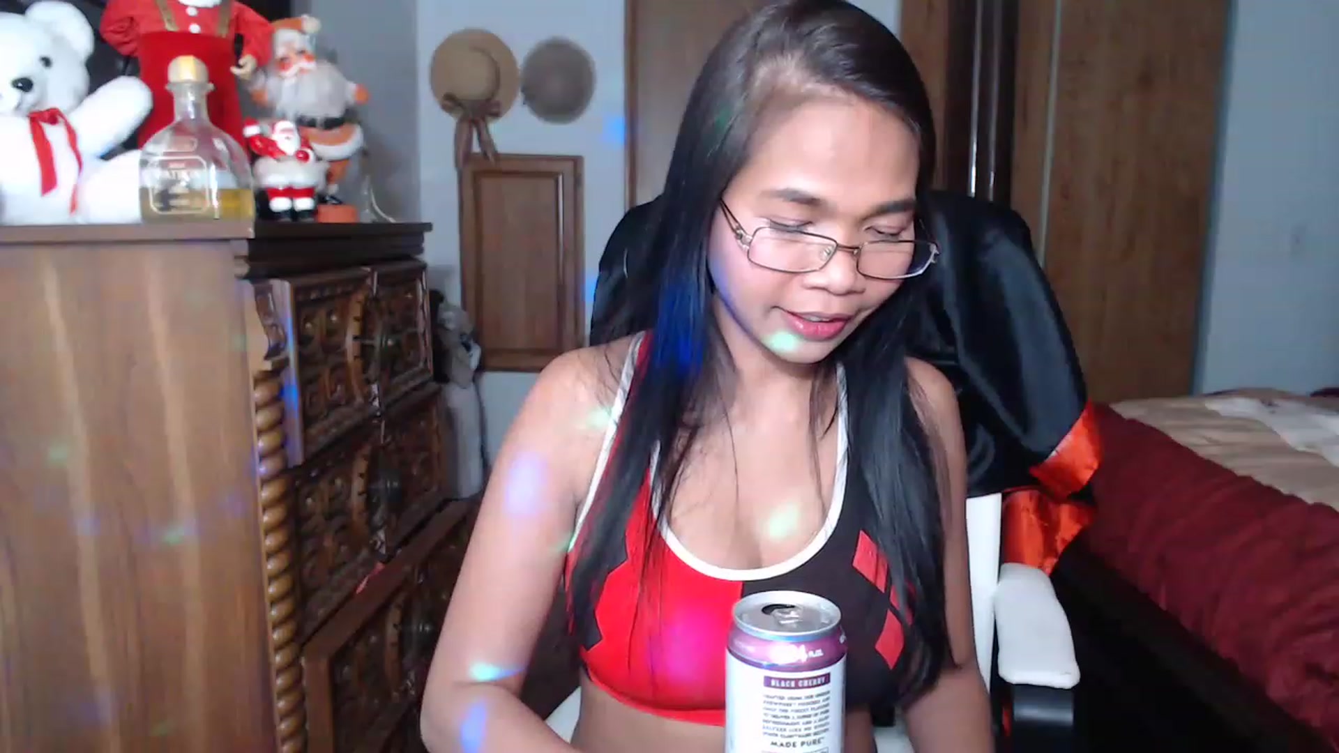 Gallery image thumbnail from Littlekai2023's myfreecams stream on, 12/15/2022, 03:30 image 17 of 20
