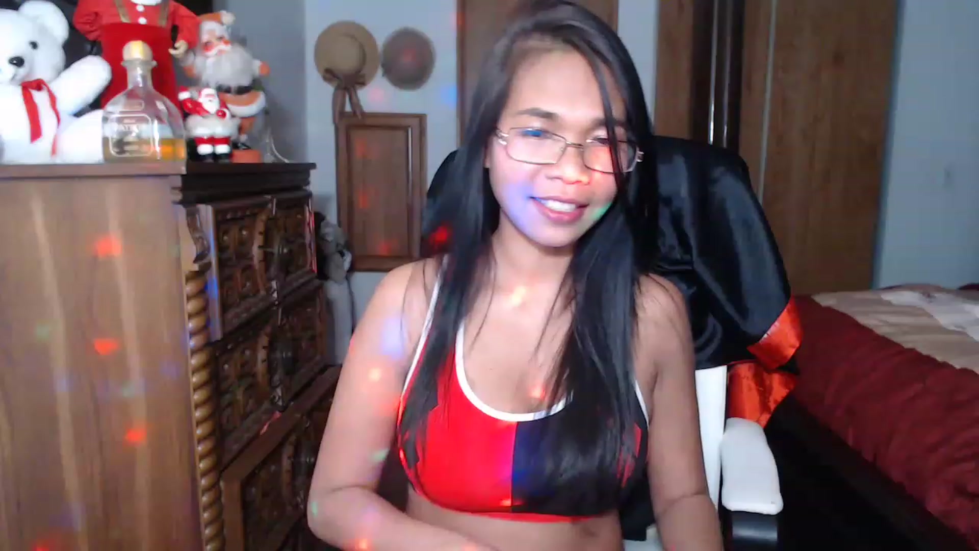 Gallery image thumbnail from Littlekai2023's myfreecams stream on, 12/15/2022, 03:30 image 16 of 20
