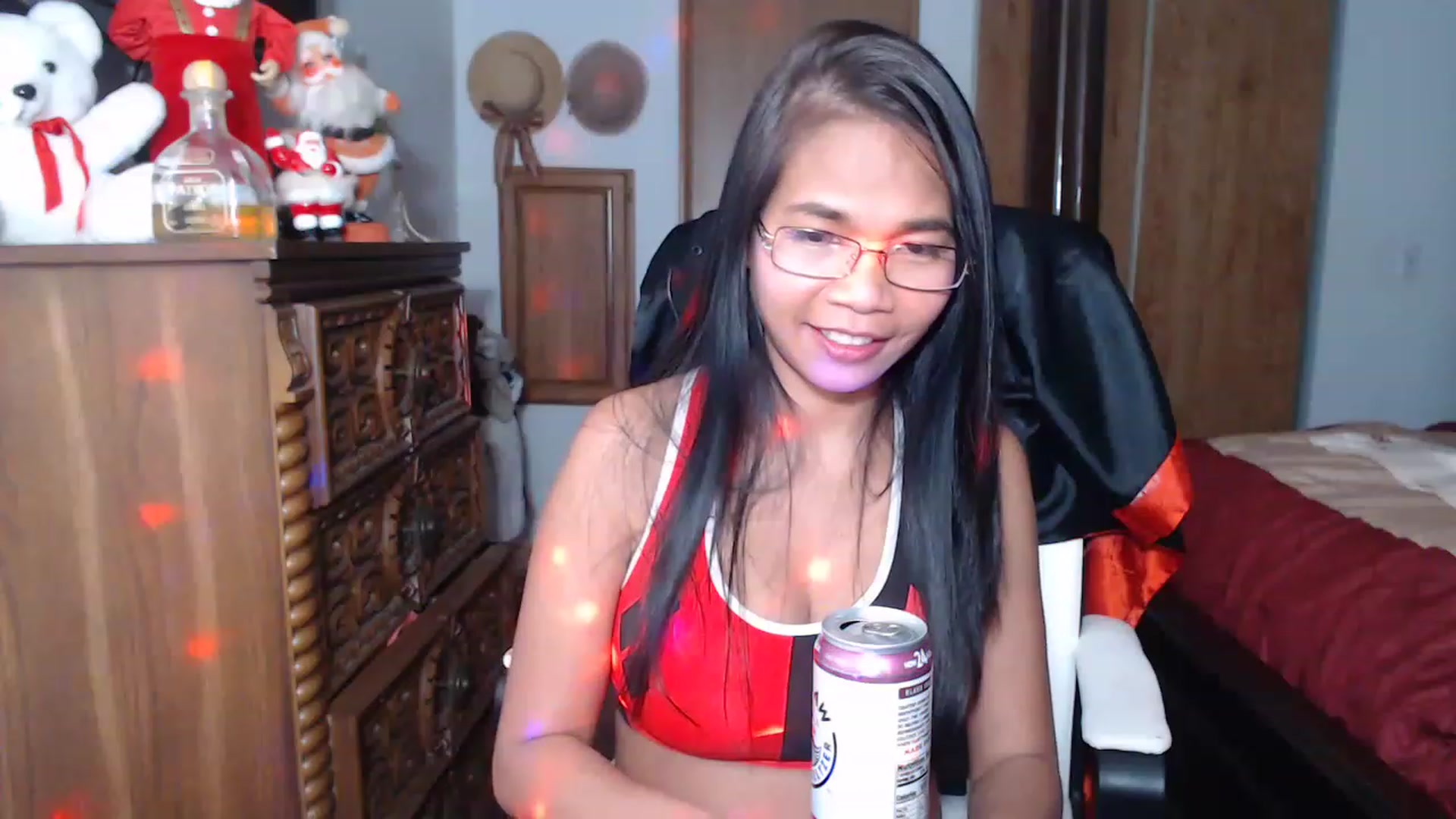 Gallery image thumbnail from Littlekai2023's myfreecams stream on, 12/15/2022, 03:30 image 18 of 20