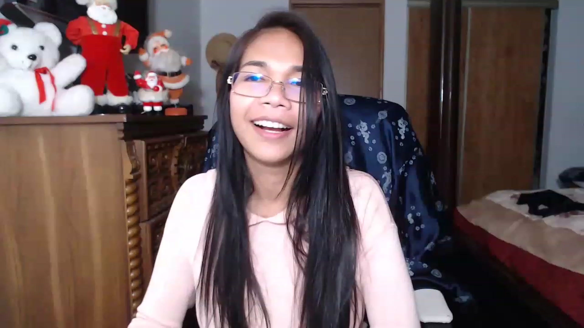 Gallery image thumbnail from Littlekai2023's myfreecams stream on, 12/17/2022, 16:02 image 18 of 20
