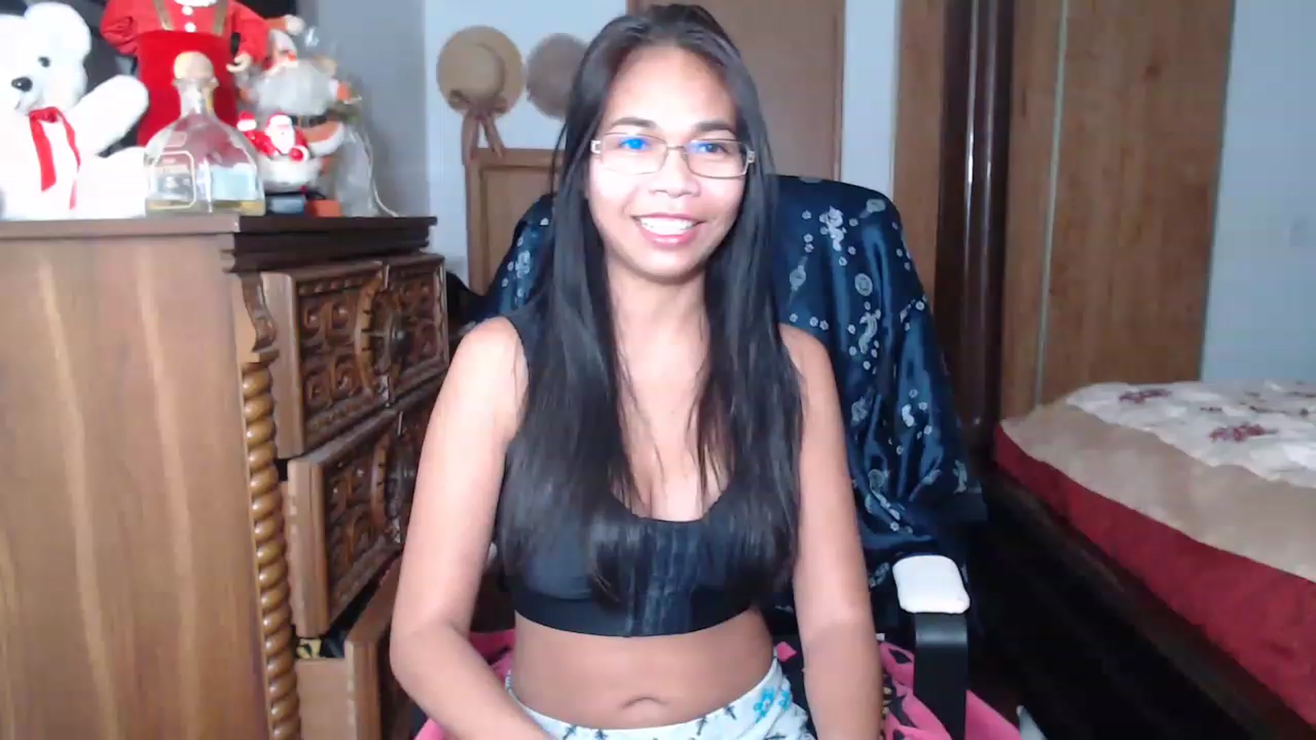 Gallery image thumbnail from Littlekai2023's myfreecams stream on, 12/17/2022, 16:02 image 1 of 20