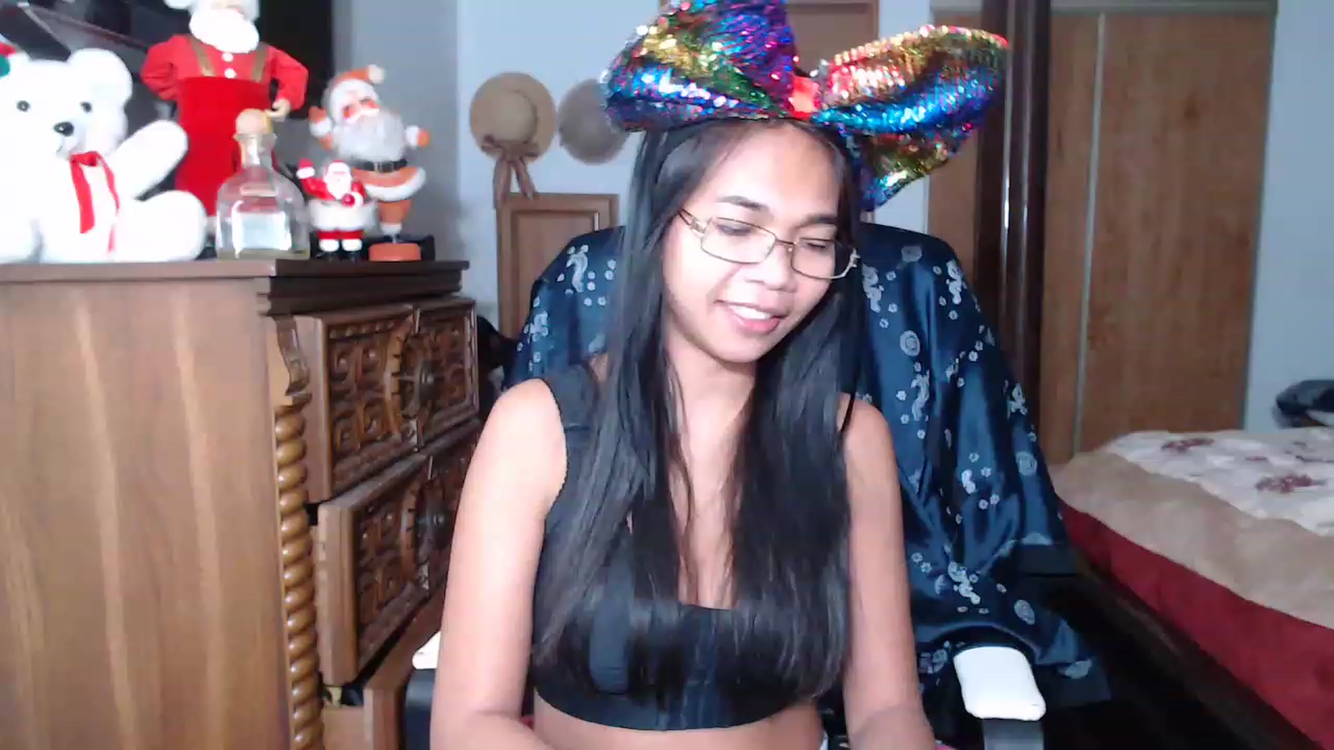 Gallery image thumbnail from Littlekai2023's myfreecams stream on, 12/17/2022, 16:02 image 9 of 20