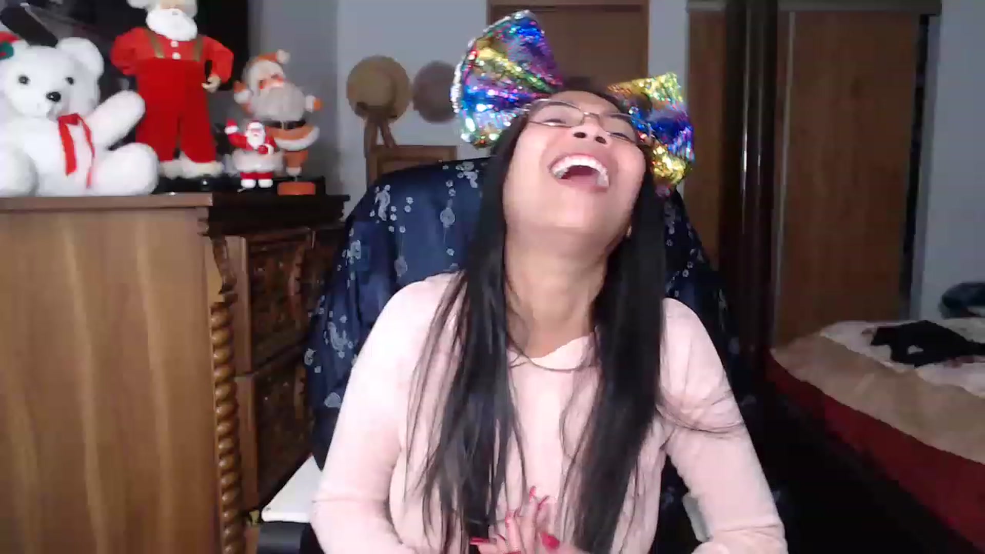 Gallery image thumbnail from Littlekai2023's myfreecams stream on, 12/17/2022, 16:02 image 15 of 20