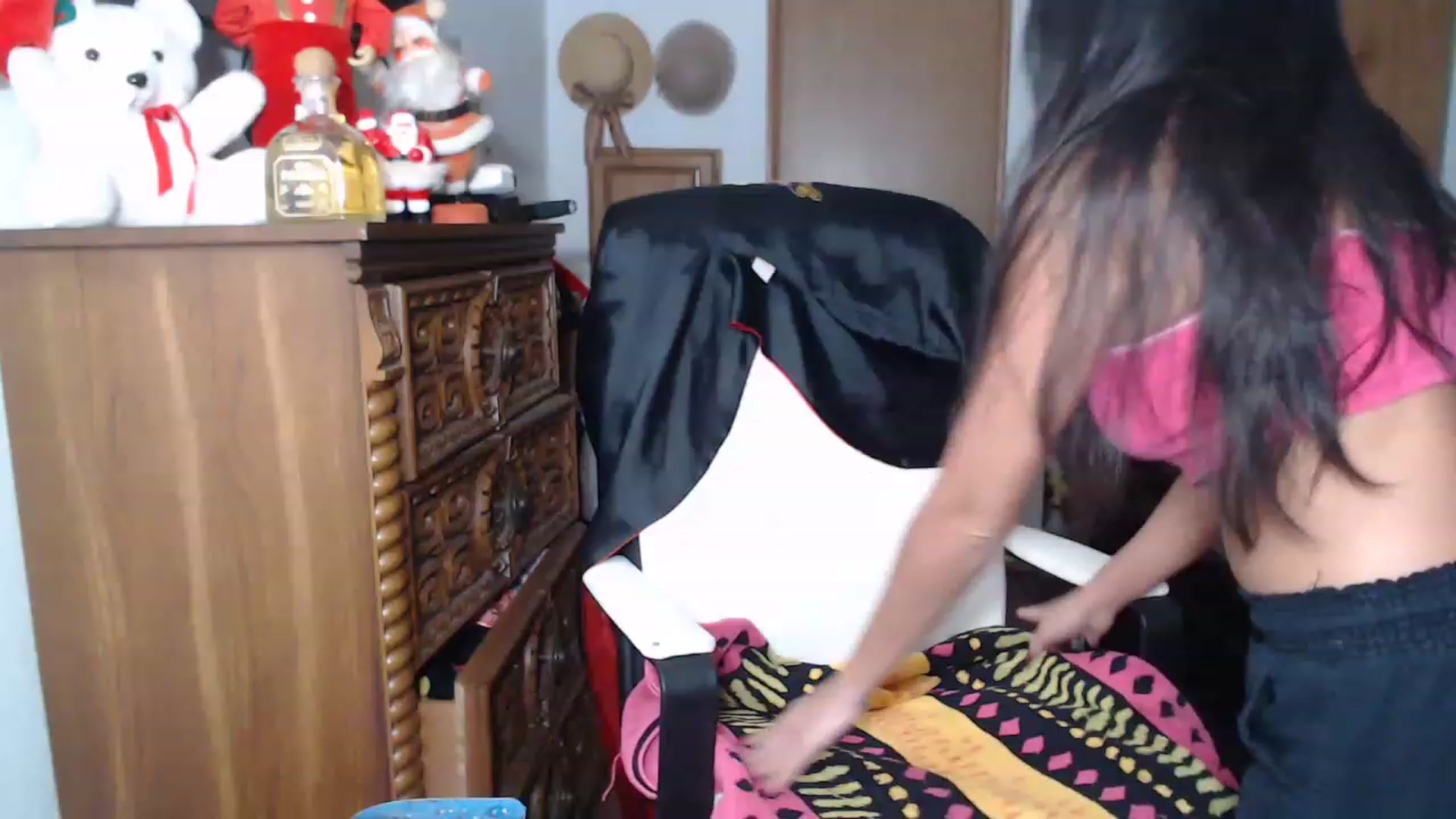 Gallery image thumbnail from Littlekai2023's myfreecams stream on, 12/20/2022, 03:15 image 2 of 20