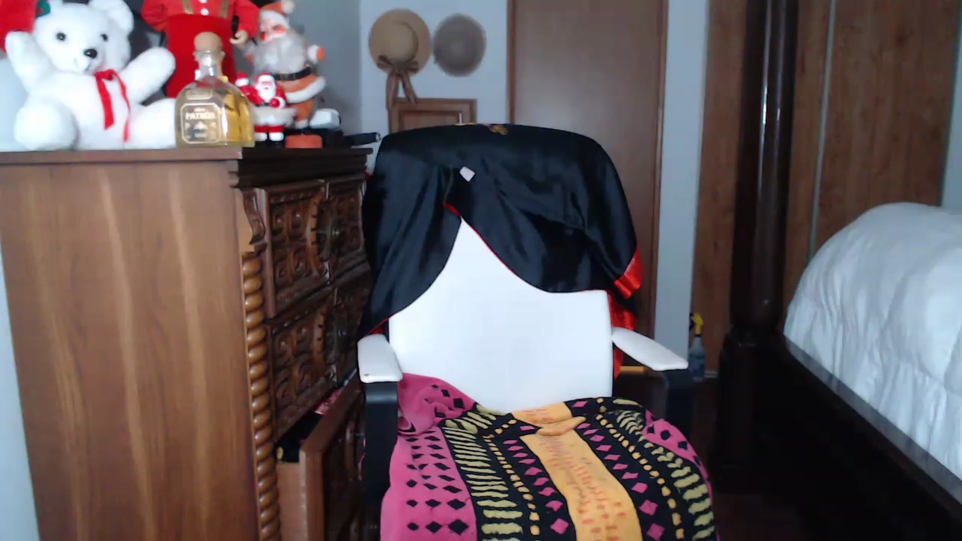 Gallery image thumbnail from Littlekai2023's myfreecams stream on, 12/20/2022, 03:15 image 10 of 20