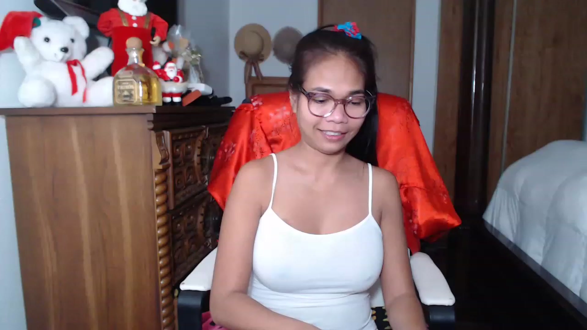Gallery image thumbnail from Littlekai2023's myfreecams stream on, 12/21/2022, 04:07 image 3 of 20