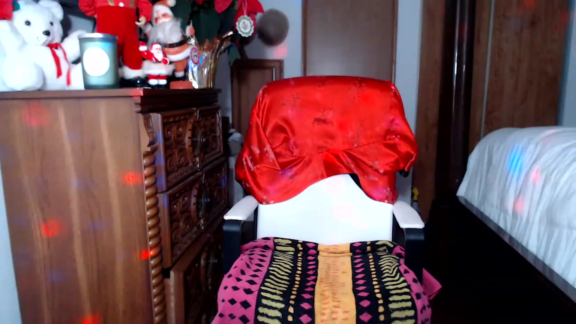 Gallery image thumbnail from Littlekai2023's myfreecams stream on, 12/24/2022, 03:54 image 7 of 20