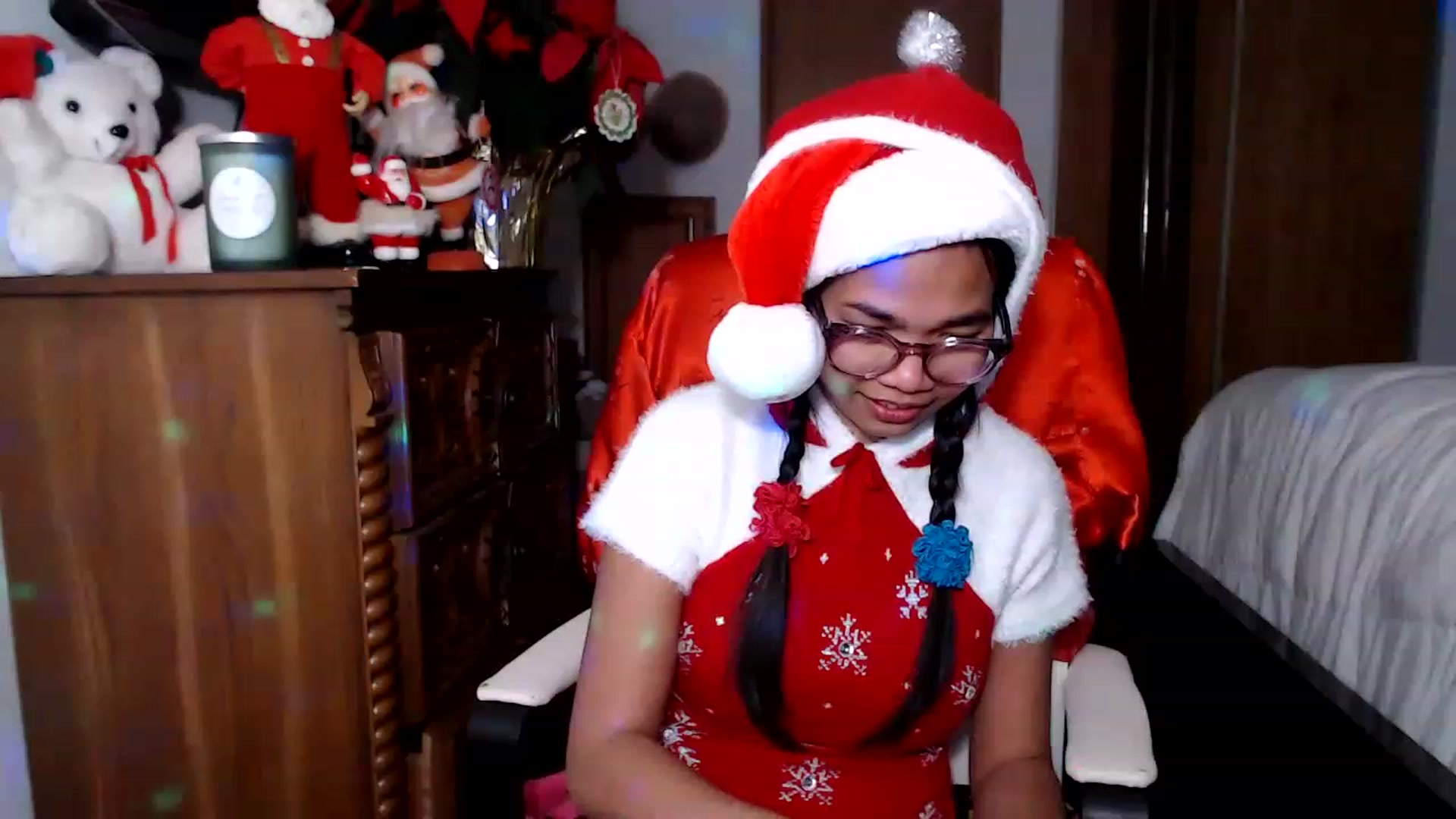 Gallery image thumbnail from Littlekai2023's myfreecams stream on, 12/24/2022, 03:54 image 9 of 20