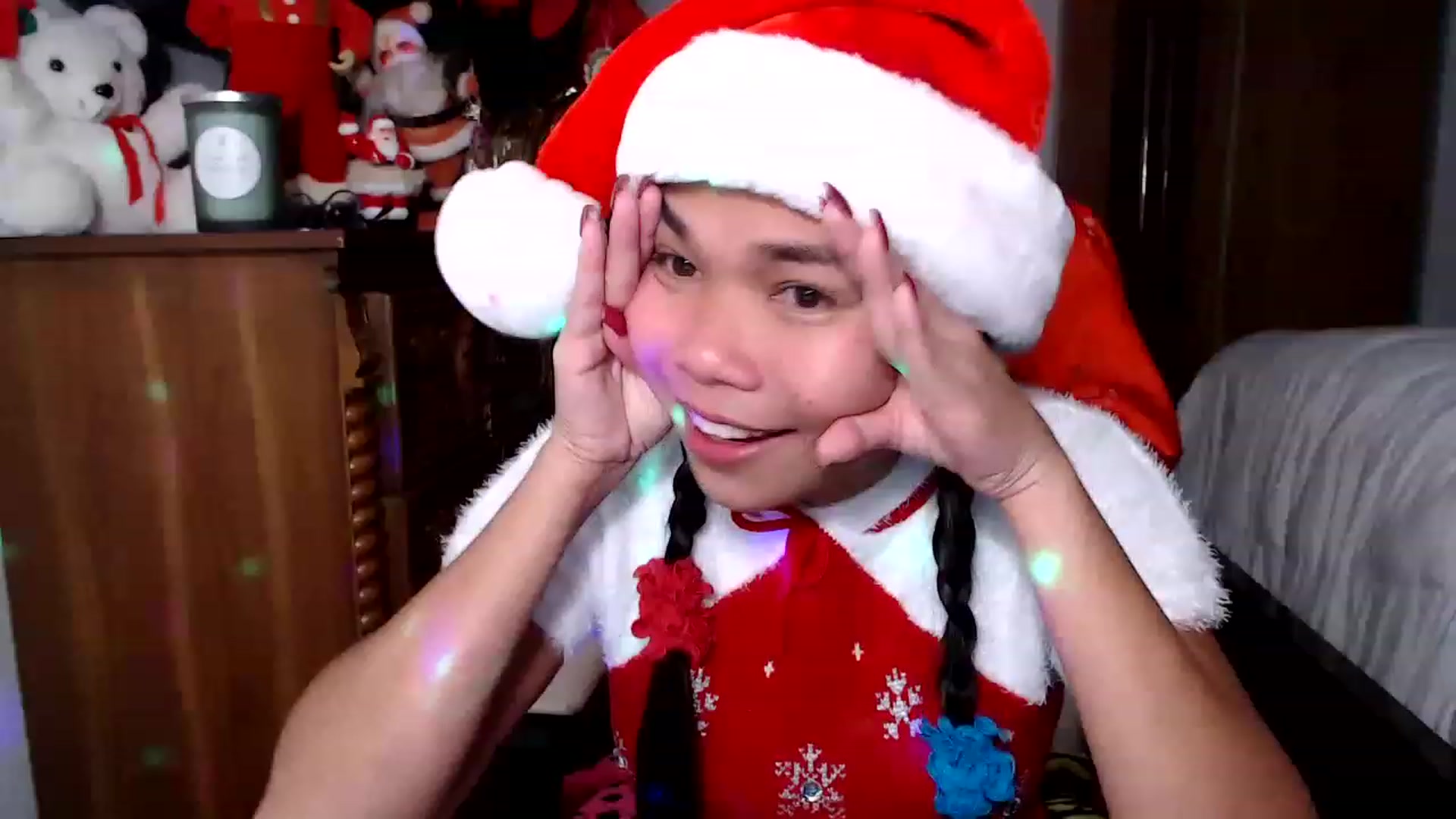 Gallery image thumbnail from Littlekai2023's myfreecams stream on, 12/24/2022, 03:54 image 4 of 20