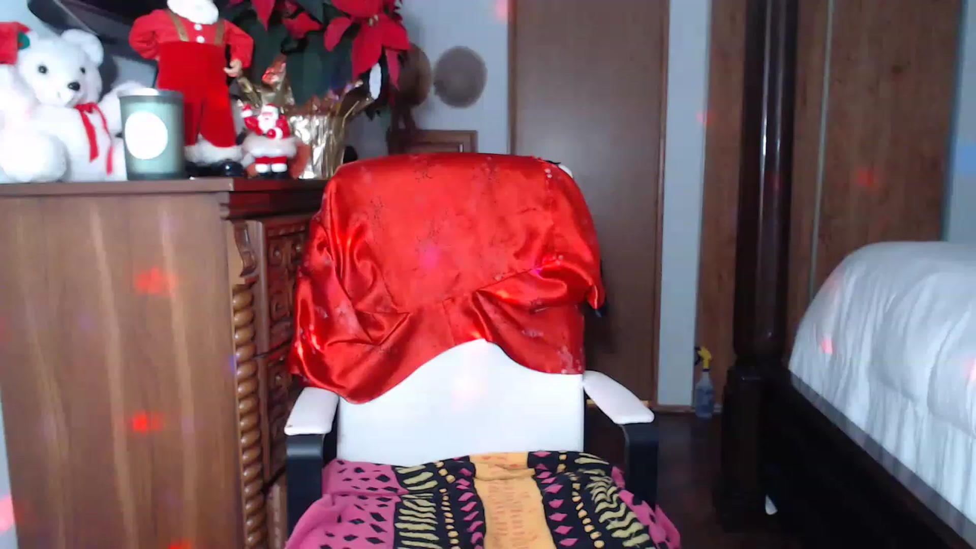 Gallery image thumbnail from Littlekai2023's myfreecams stream on, 12/24/2022, 22:45 image 9 of 20