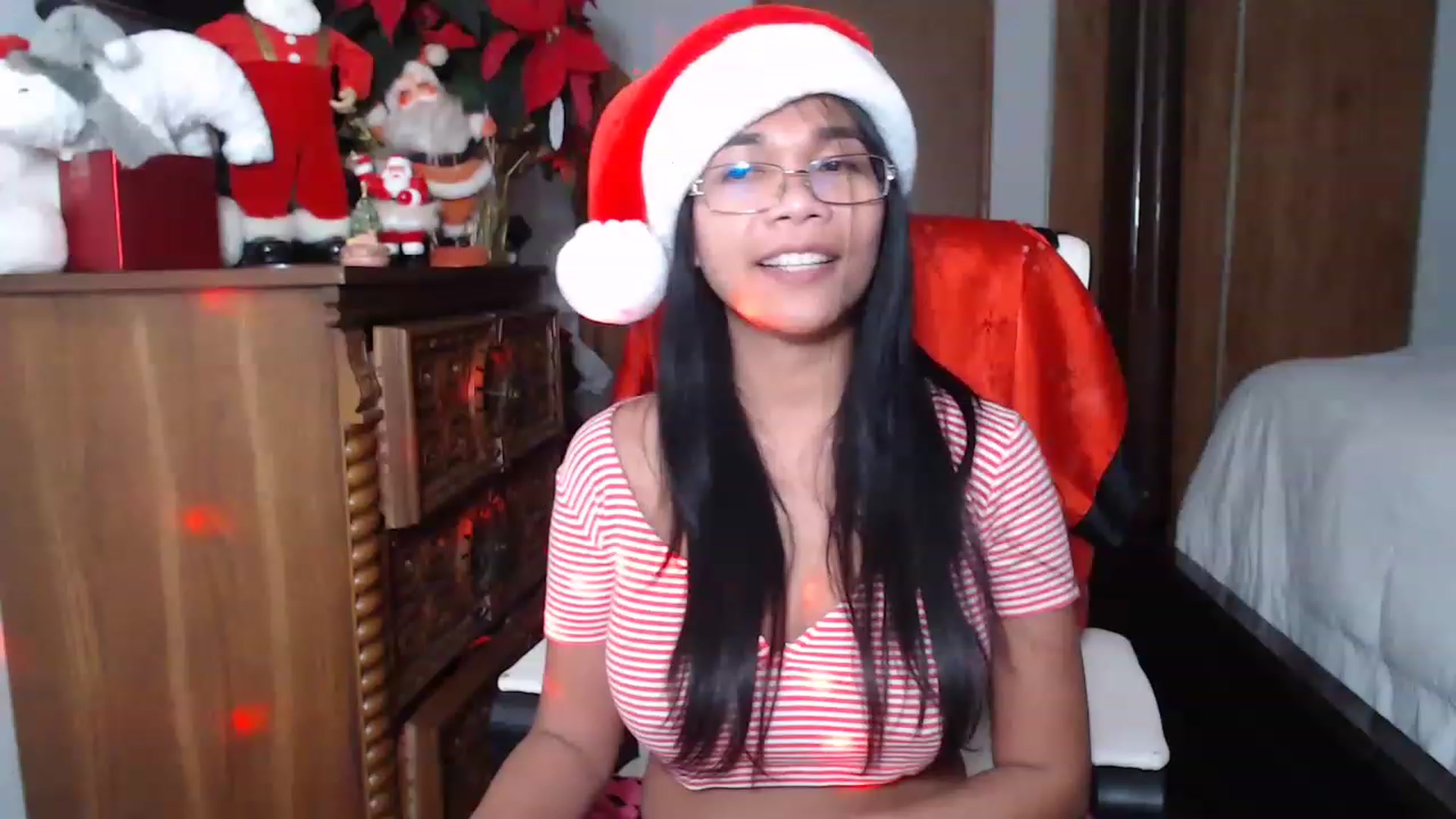 Gallery image thumbnail from Littlekai2023's myfreecams stream on, 12/26/2022, 06:39 image 18 of 20