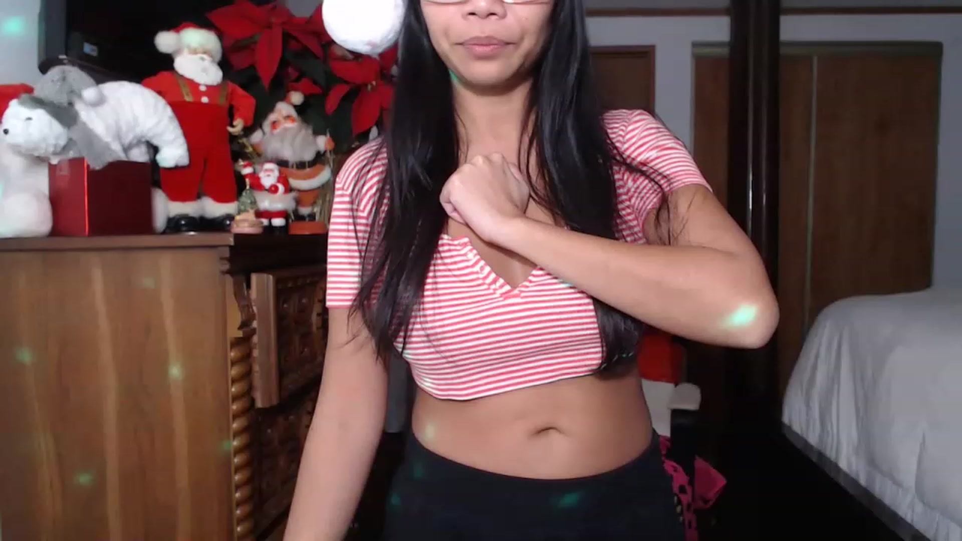 Gallery image thumbnail from Littlekai2023's myfreecams stream on, 12/26/2022, 06:39 image 4 of 20