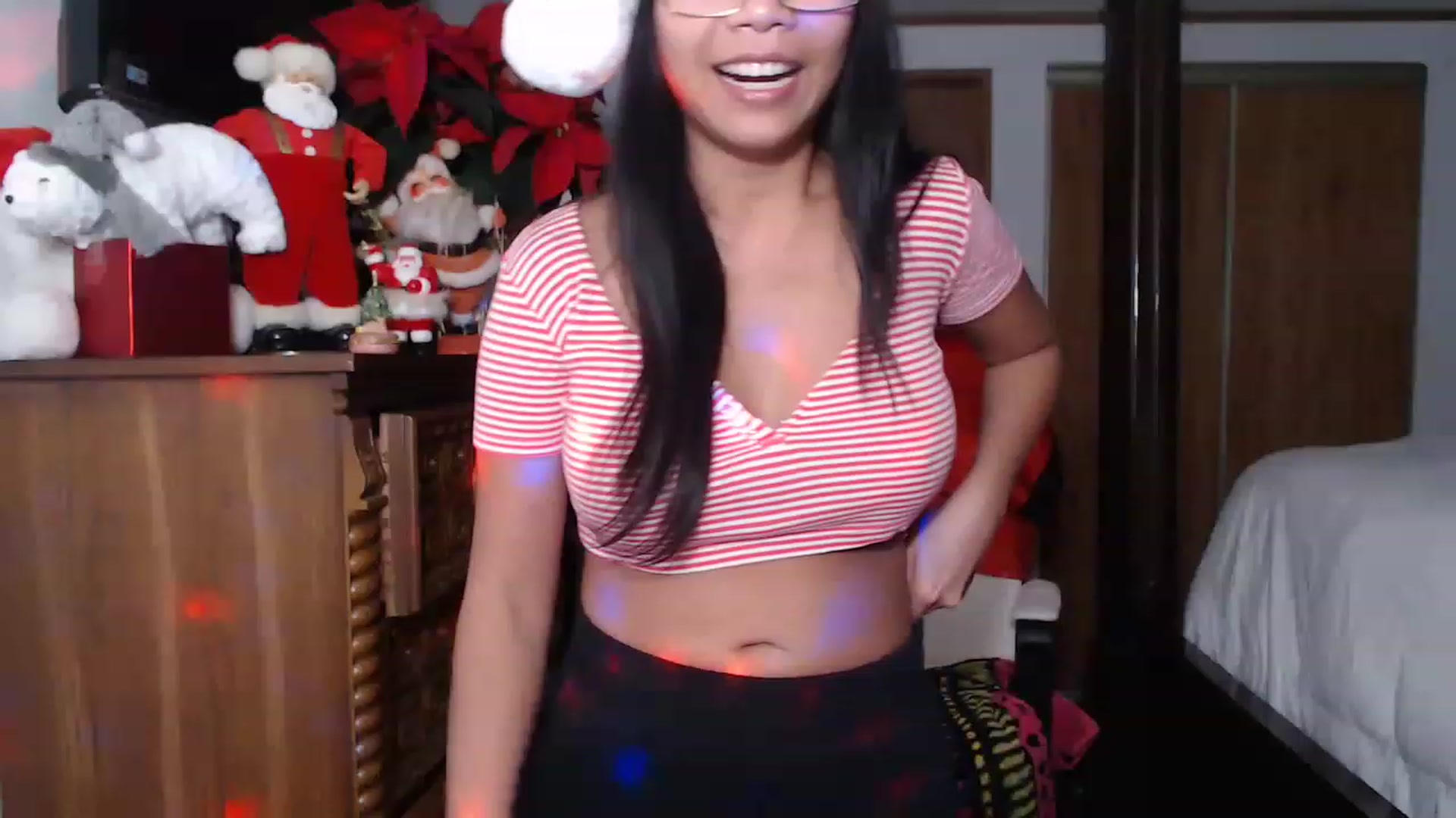 Gallery image thumbnail from Littlekai2023's myfreecams stream on, 12/26/2022, 06:39 image 8 of 20