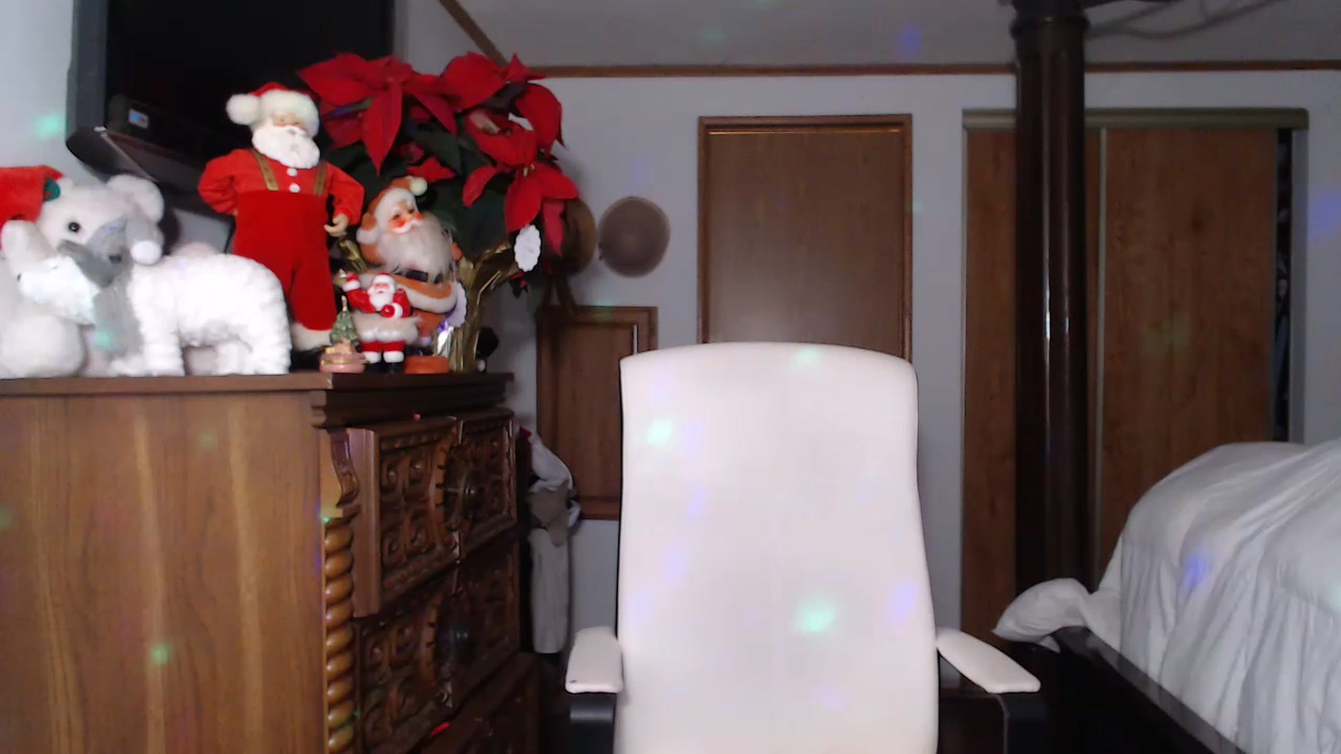 Gallery image thumbnail from Littlekai2023's myfreecams stream on, 12/27/2022, 04:49 image 15 of 20