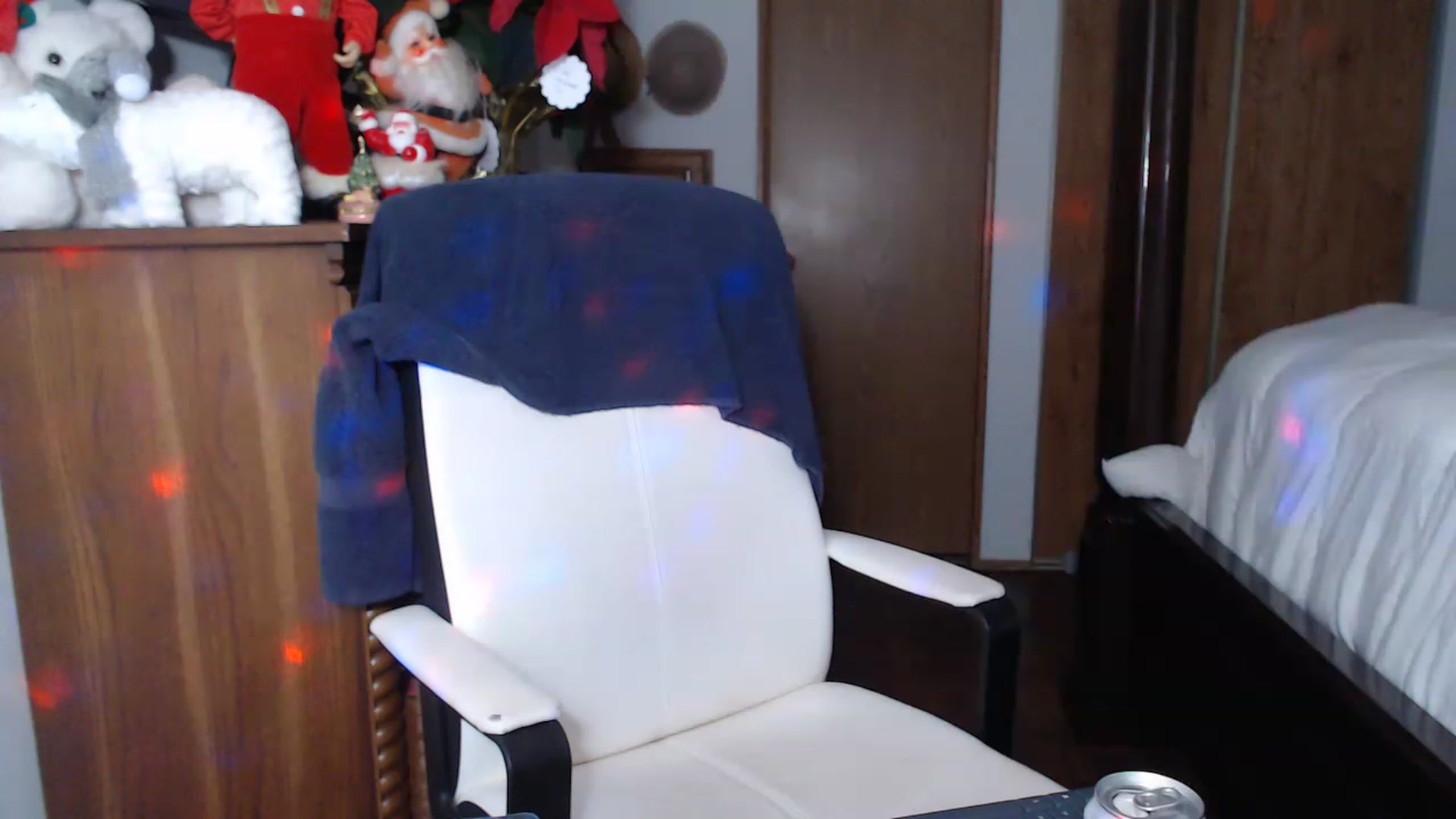 Gallery image thumbnail from Littlekai2023's myfreecams stream on, 12/28/2022, 02:41 image 14 of 20