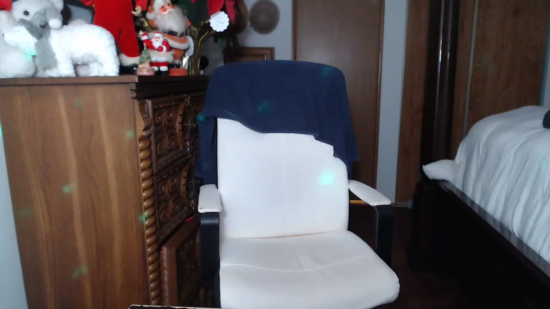 Gallery image thumbnail from Littlekai2023's myfreecams stream on, 12/28/2022, 05:50 image 9 of 20