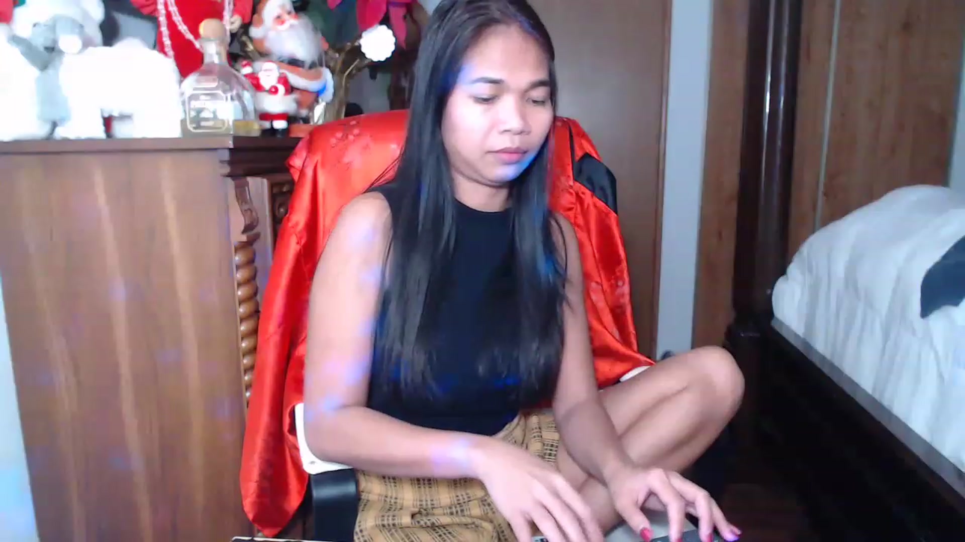 Gallery image thumbnail from Littlekai2023's myfreecams stream on, 12/29/2022, 07:12 image 13 of 20