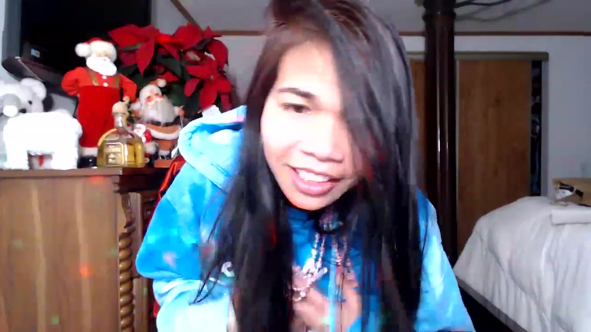 Gallery image thumbnail from Littlekai2023's myfreecams stream on, 12/31/2022, 10:17 image 17 of 20