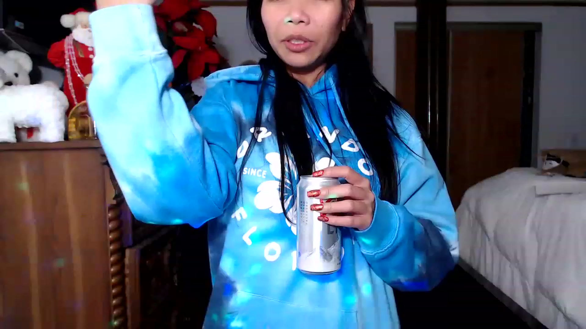 Gallery image thumbnail from Littlekai2023's myfreecams stream on, 12/31/2022, 10:17 image 8 of 20