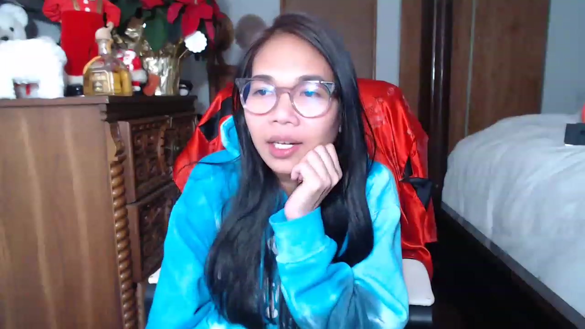 Gallery image thumbnail from Littlekai2023's myfreecams stream on, 12/31/2022, 20:15 image 7 of 20