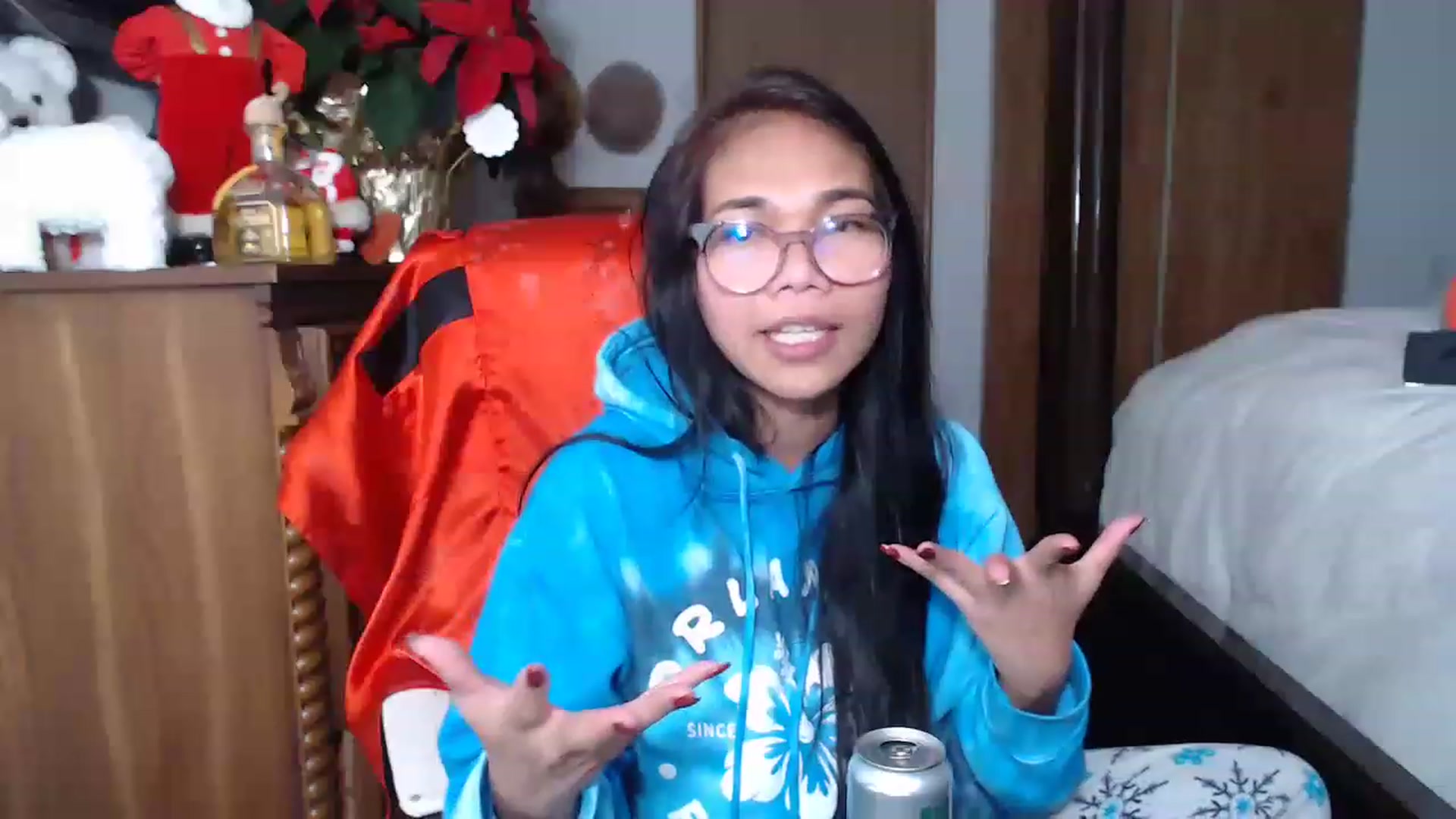 Gallery image thumbnail from Littlekai2023's myfreecams stream on, 12/31/2022, 20:15 image 15 of 20