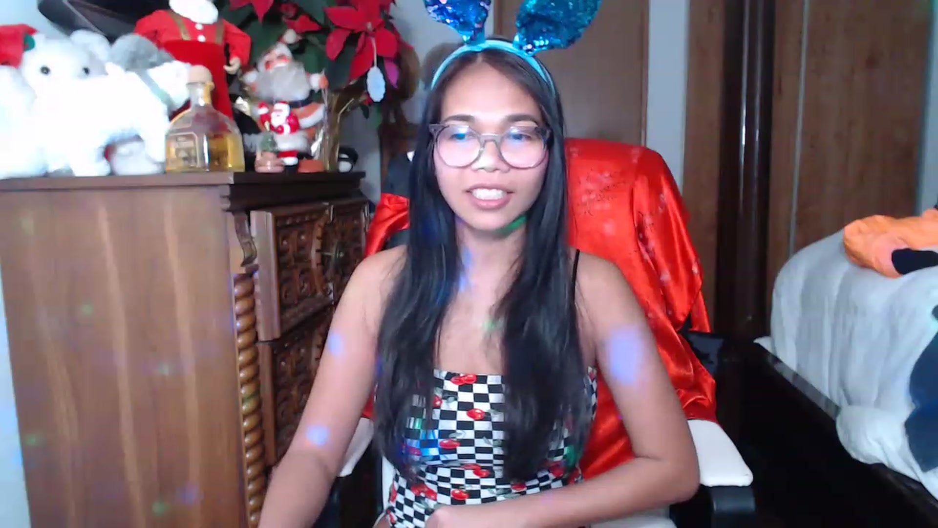 Gallery image thumbnail from Littlekai2023's myfreecams stream on, 01/01/2023, 20:13 image 10 of 20
