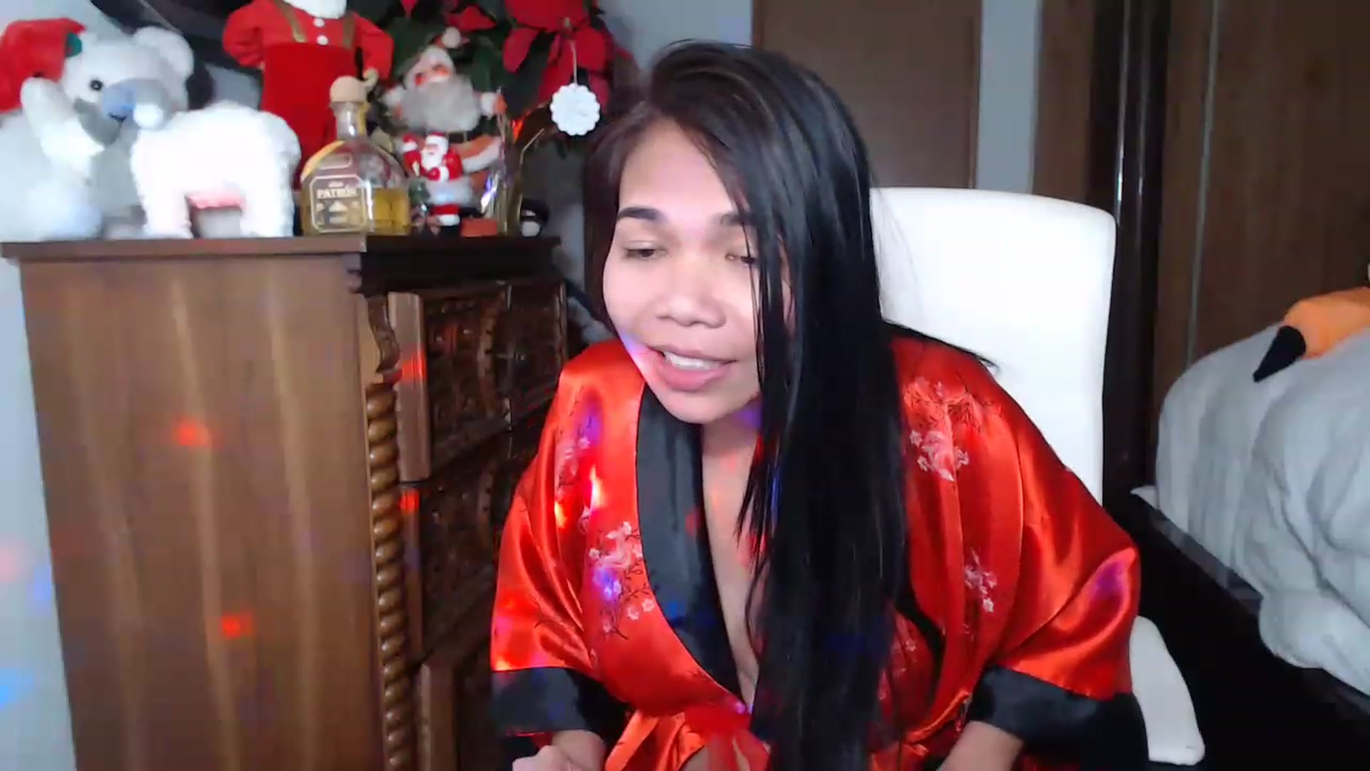 Gallery image thumbnail from Littlekai2023's myfreecams stream on, 01/02/2023, 03:54 image 18 of 20