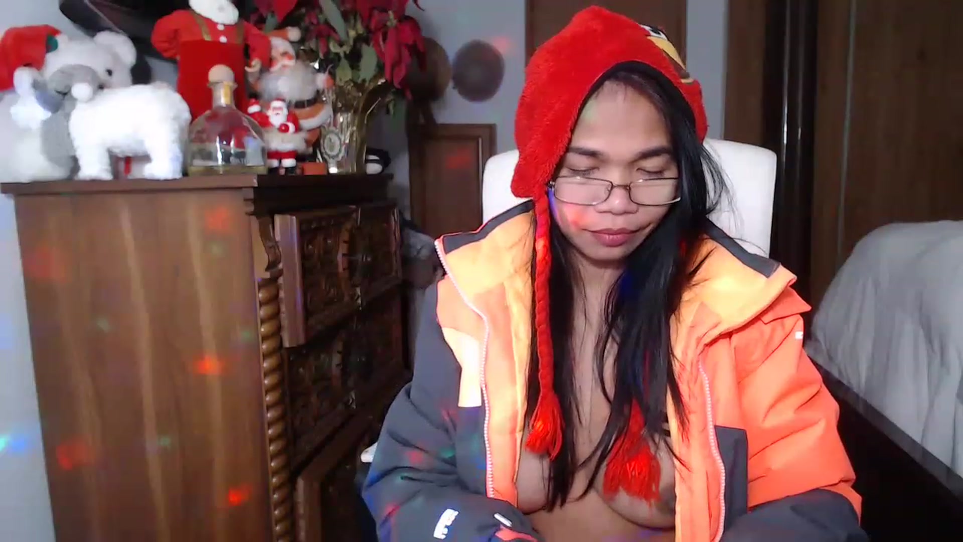 Gallery image thumbnail from Littlekai2023's myfreecams stream on, 01/06/2023, 05:22 image 14 of 20