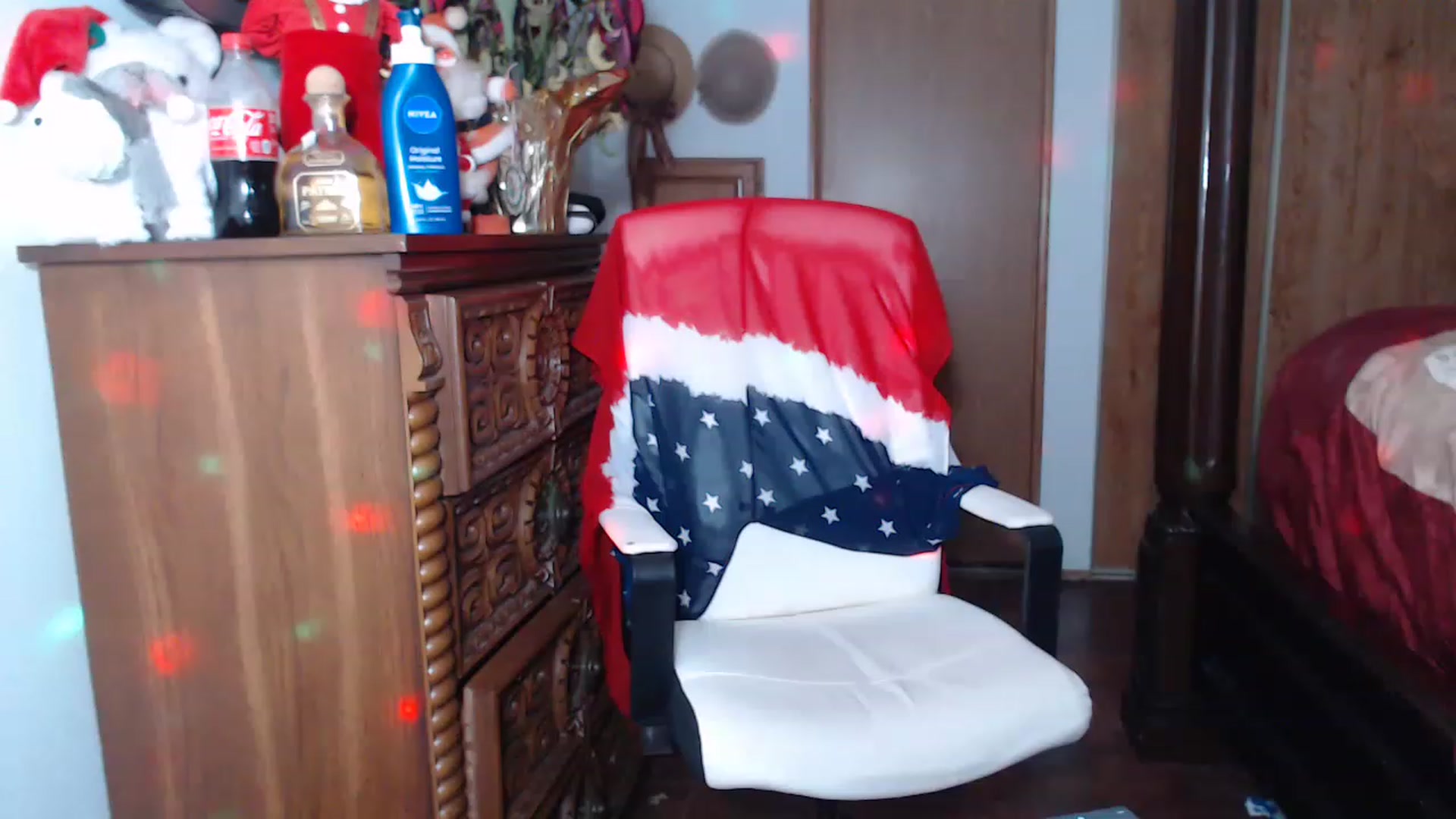 Gallery image thumbnail from Littlekai2023's myfreecams stream on, 01/09/2023, 02:55 image 12 of 20