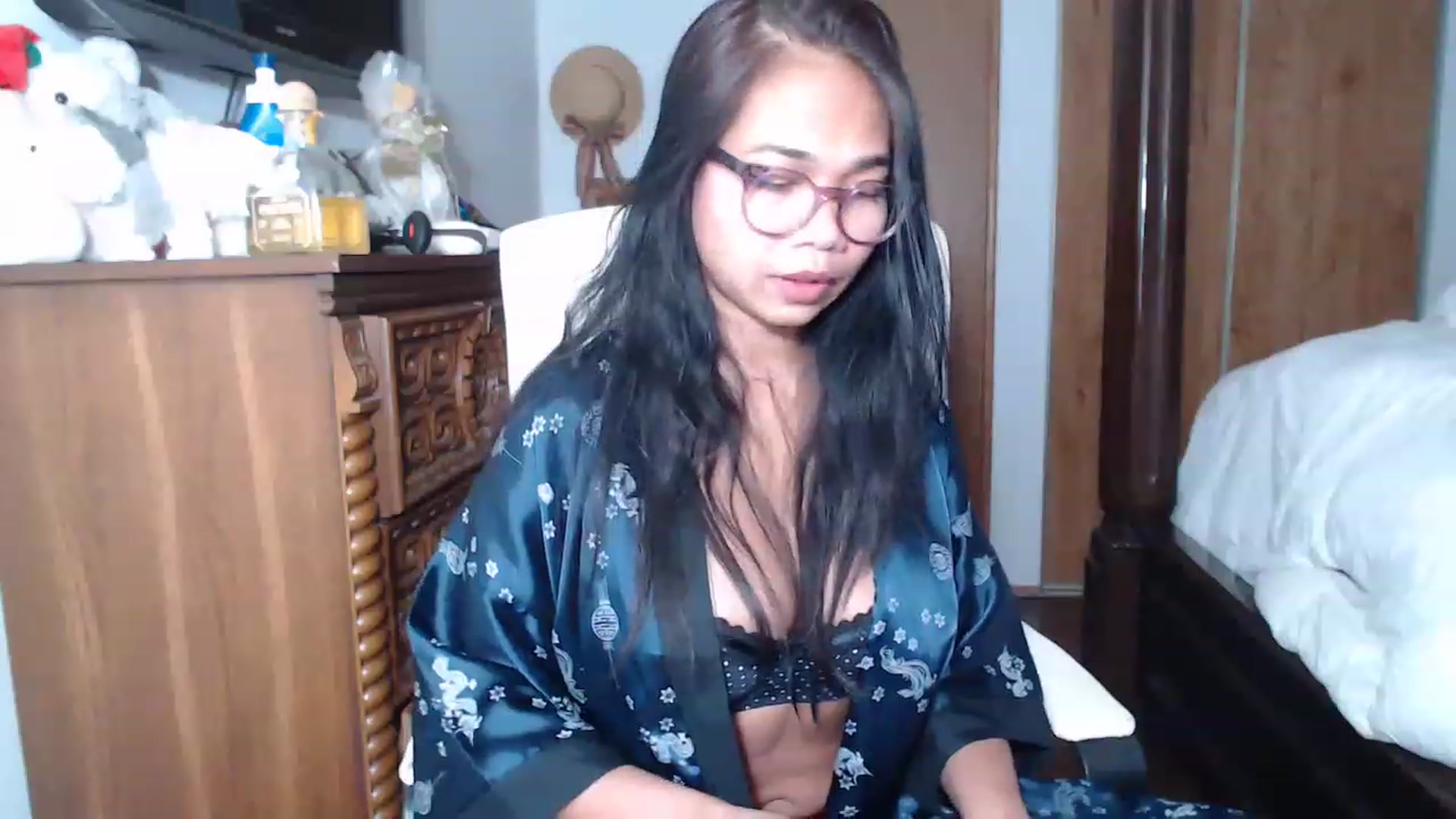 Gallery image thumbnail from Littlekai2023's myfreecams stream on, 01/13/2023, 11:17 image 8 of 20