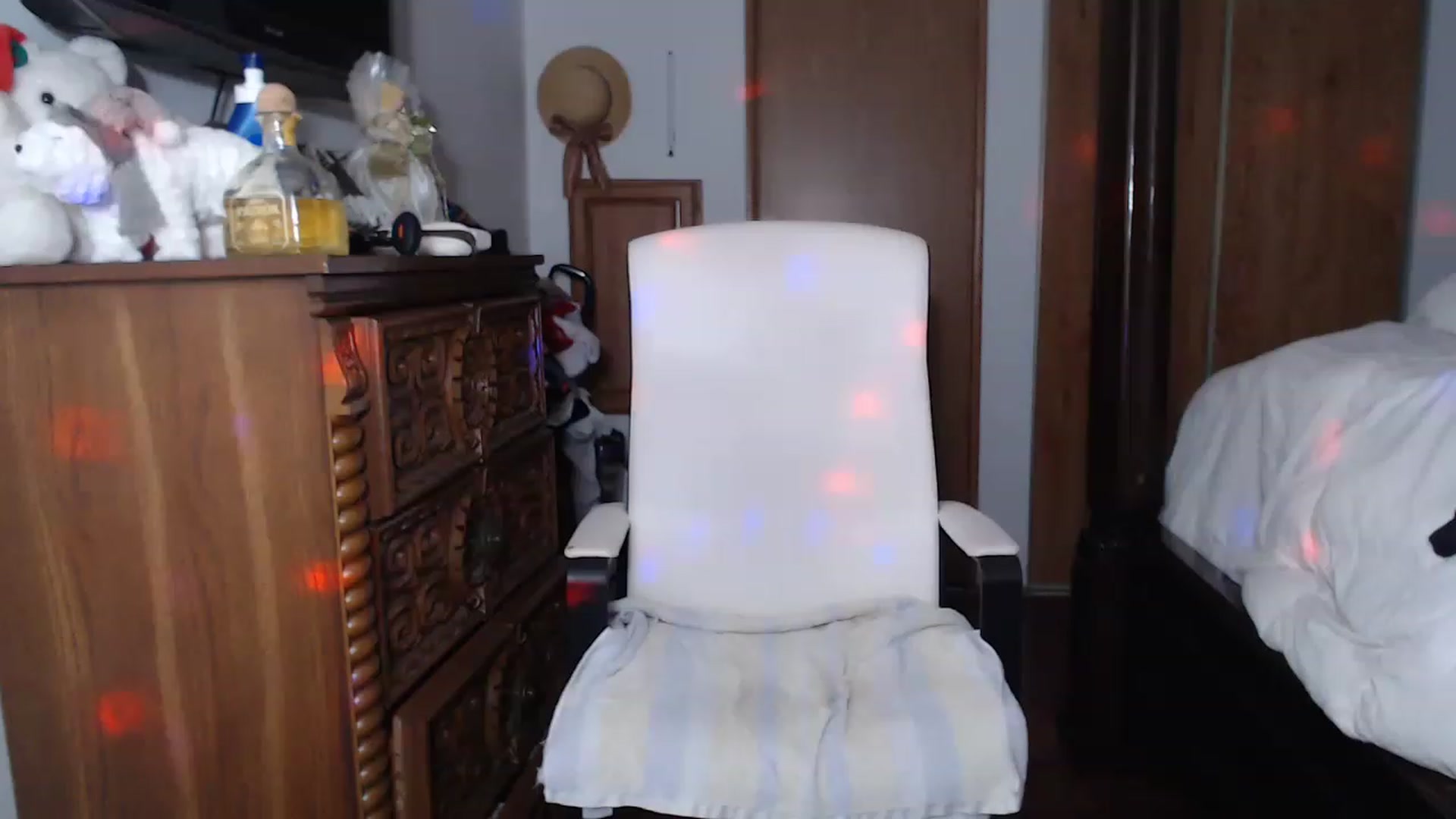 Gallery image thumbnail from Littlekai2023's myfreecams stream on, 01/13/2023, 13:49 image 7 of 20