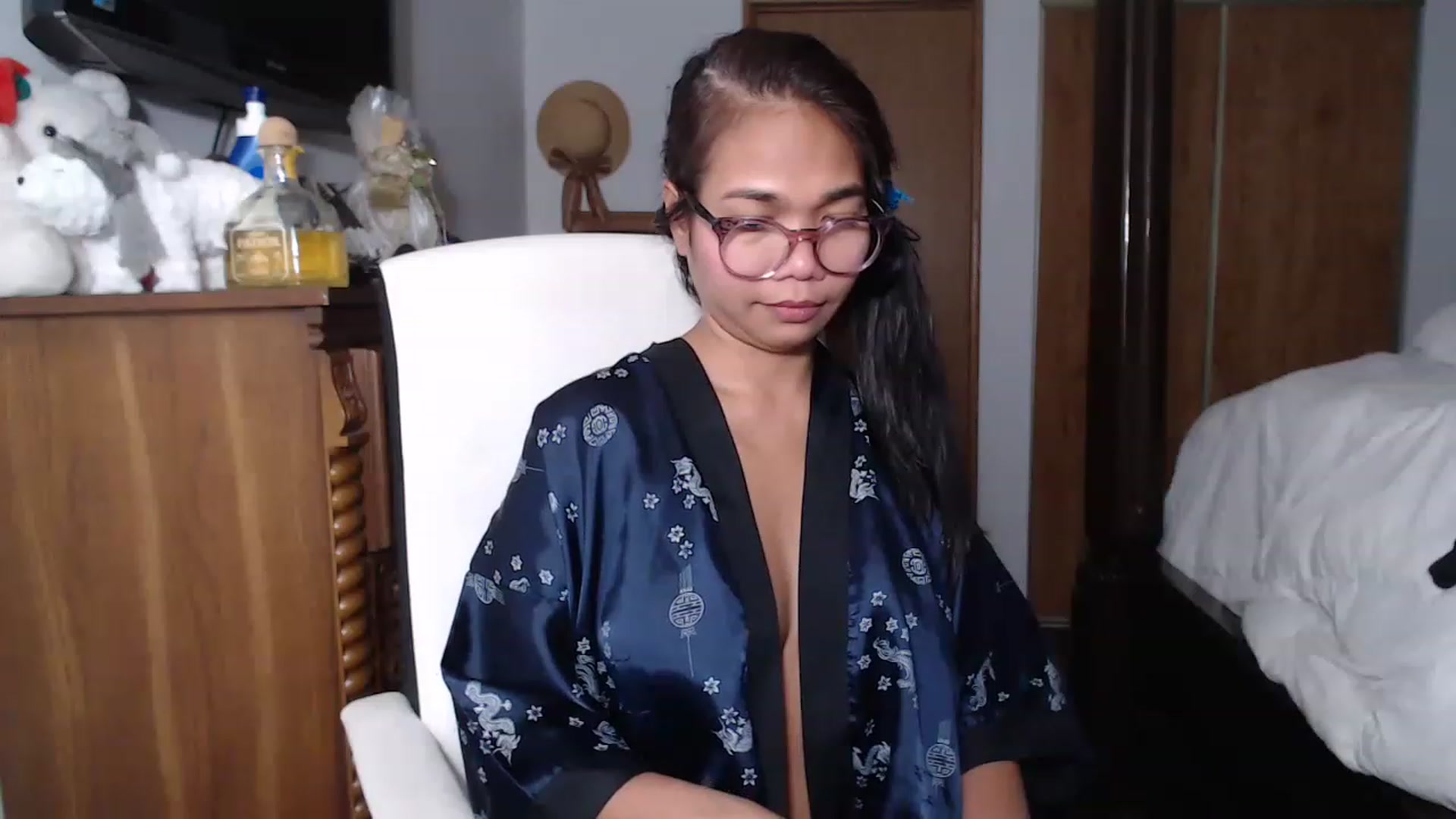 Gallery image thumbnail from Littlekai2023's myfreecams stream on, 01/13/2023, 13:49 image 19 of 20