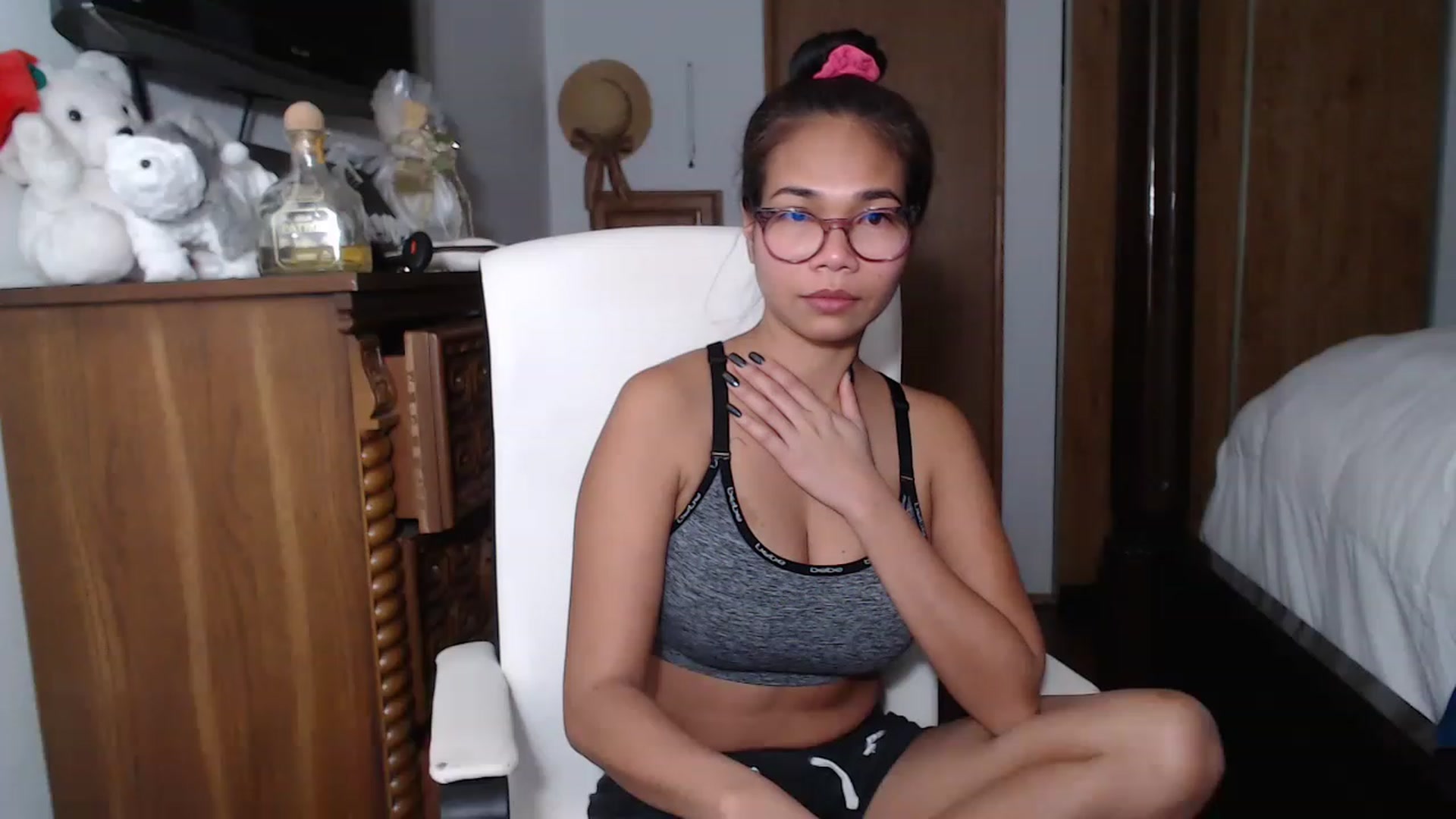 Gallery image thumbnail from Littlekai2023's myfreecams stream on, 01/23/2023, 05:20 image 10 of 20
