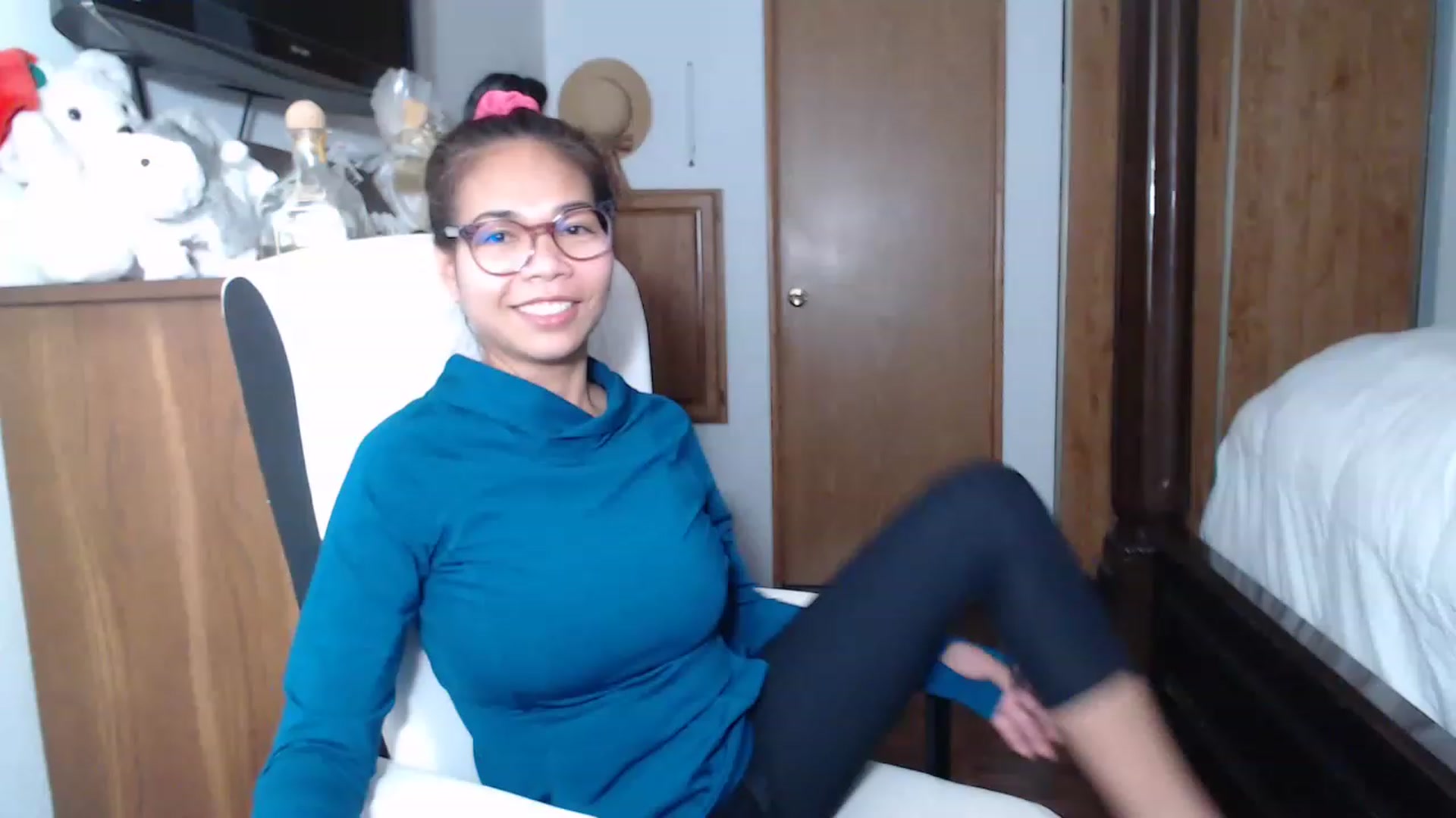 Gallery image thumbnail from Littlekai2023's myfreecams stream on, 01/23/2023, 05:20 image 5 of 20