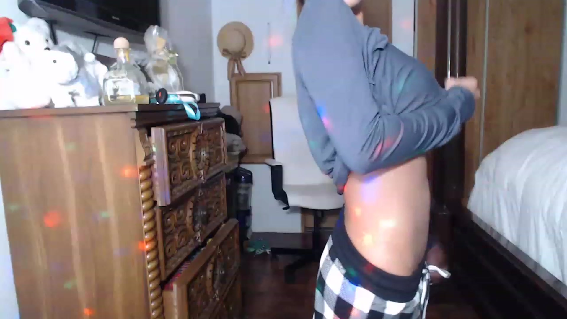 Gallery image thumbnail from Littlekai2023's myfreecams stream on, 01/23/2023, 06:17 image 2 of 20