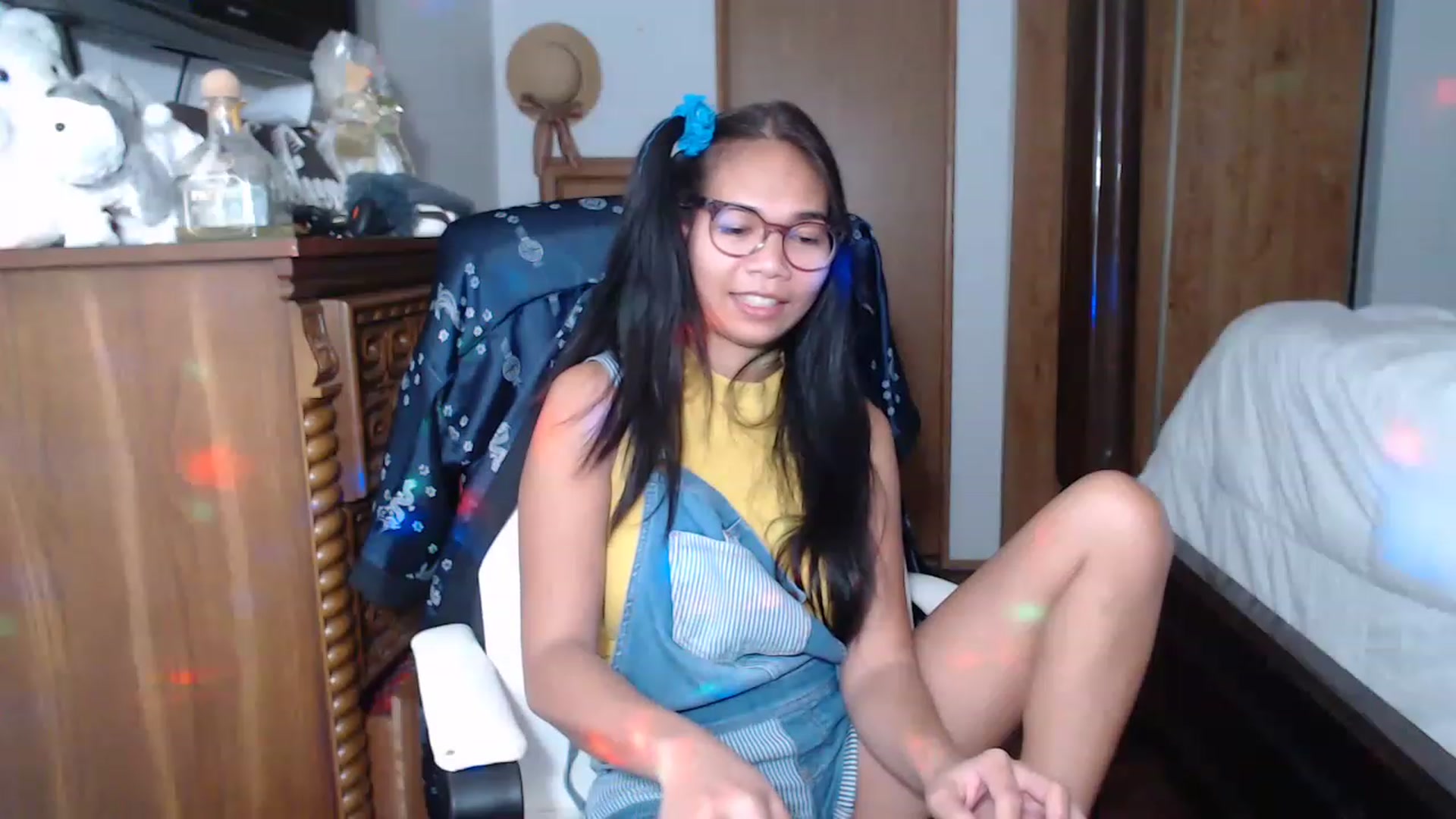 Gallery image thumbnail from Littlekai2023's myfreecams stream on, 01/28/2023, 04:00 image 11 of 20