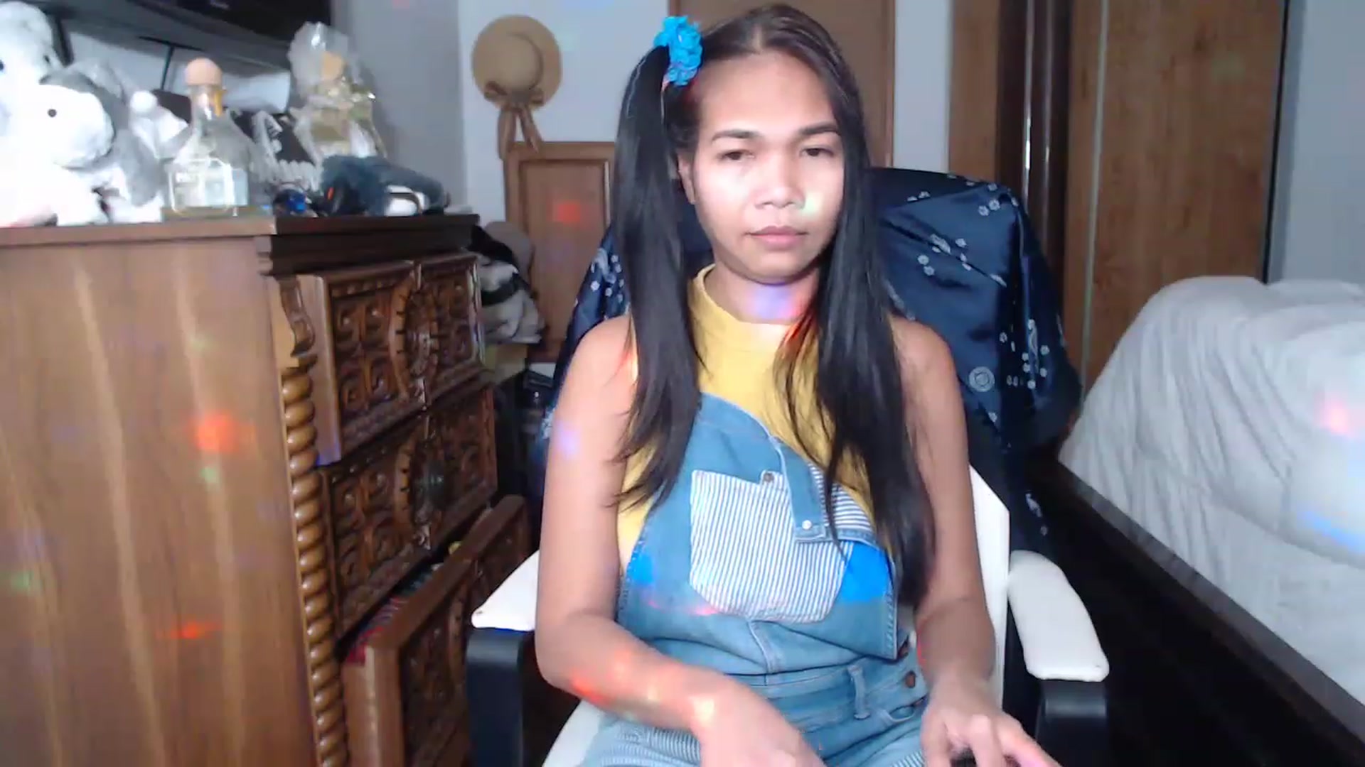 Gallery image thumbnail from Littlekai2023's myfreecams stream on, 01/28/2023, 04:00 image 19 of 20