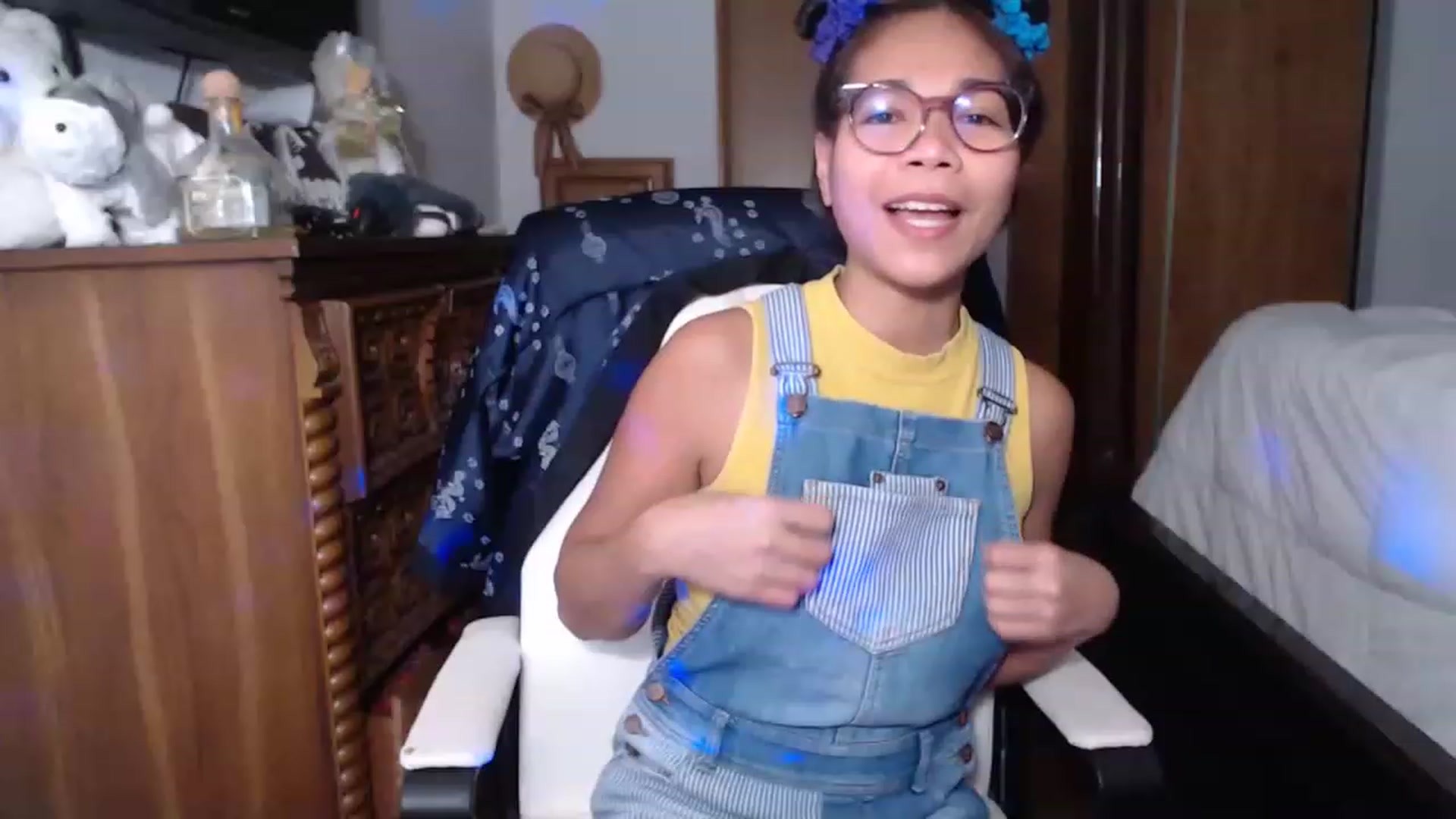 Gallery image thumbnail from Littlekai2023's myfreecams stream on, 01/28/2023, 04:00 image 2 of 20