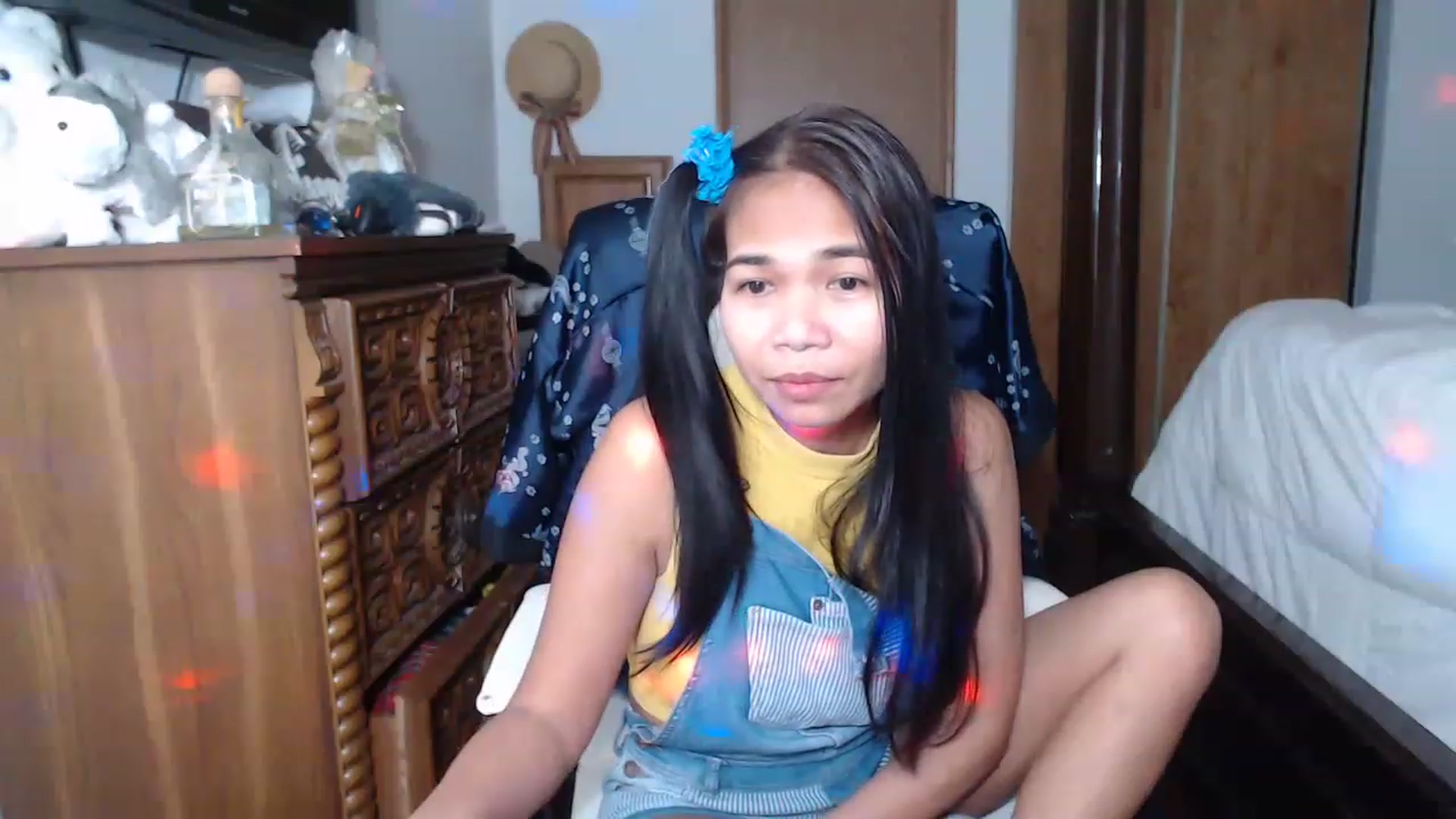 Gallery image thumbnail from Littlekai2023's myfreecams stream on, 01/28/2023, 04:00 image 18 of 20