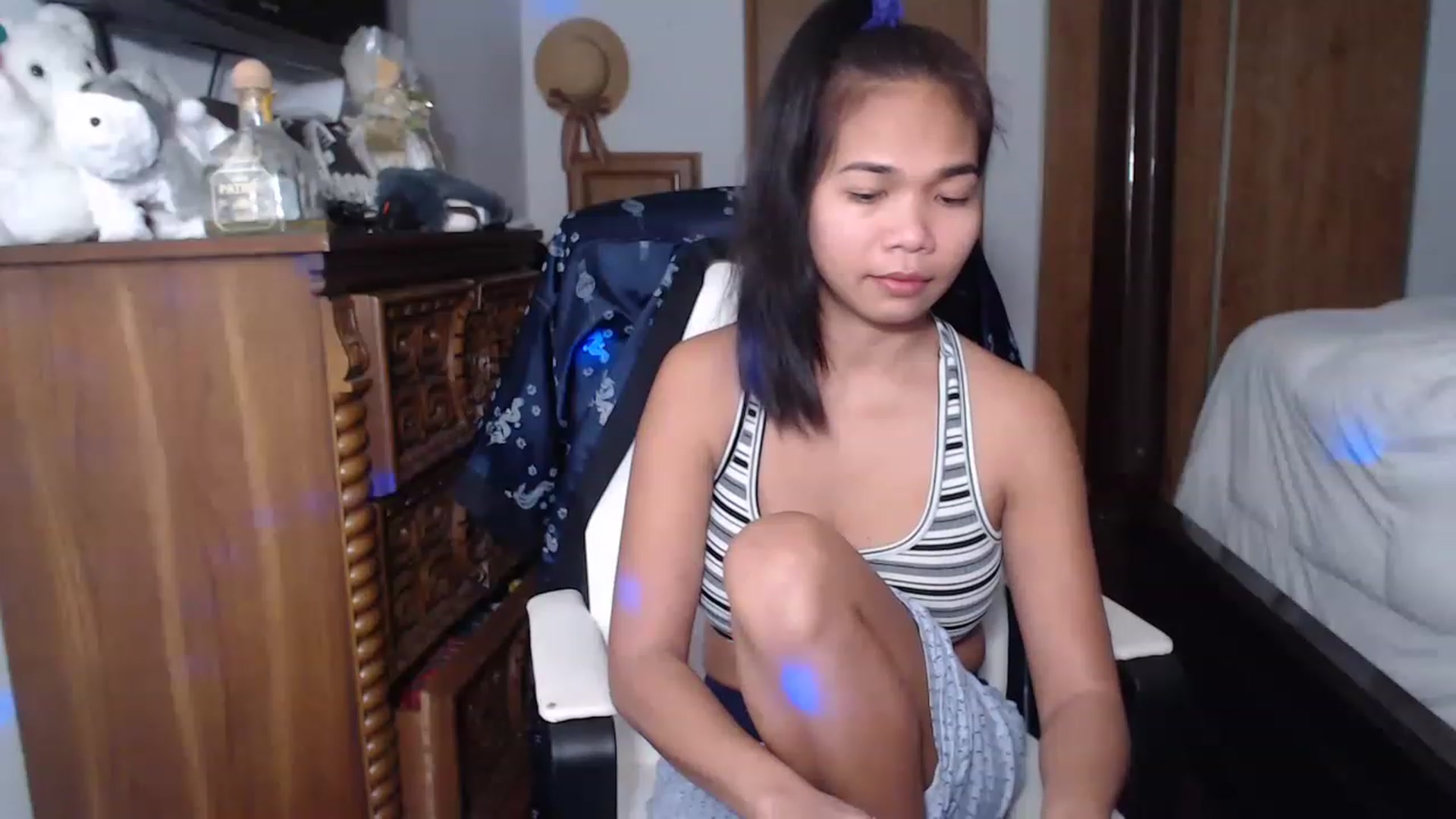 Gallery image thumbnail from Littlekai2023's myfreecams stream on, 01/28/2023, 20:10 image 6 of 20